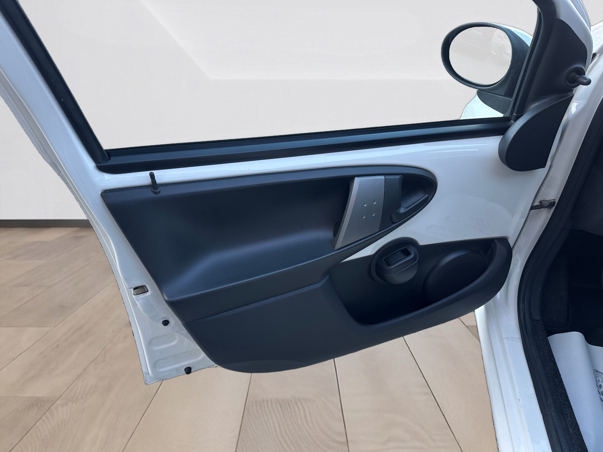 CITROEN C1 1.0i Exclusive-image-12