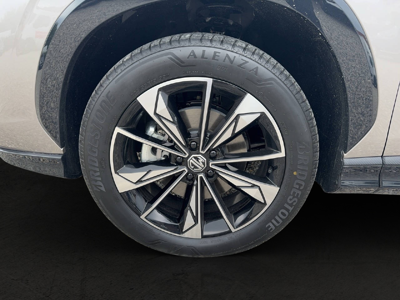 MG HS 1.5 Vti-Tech Luxury-image-9