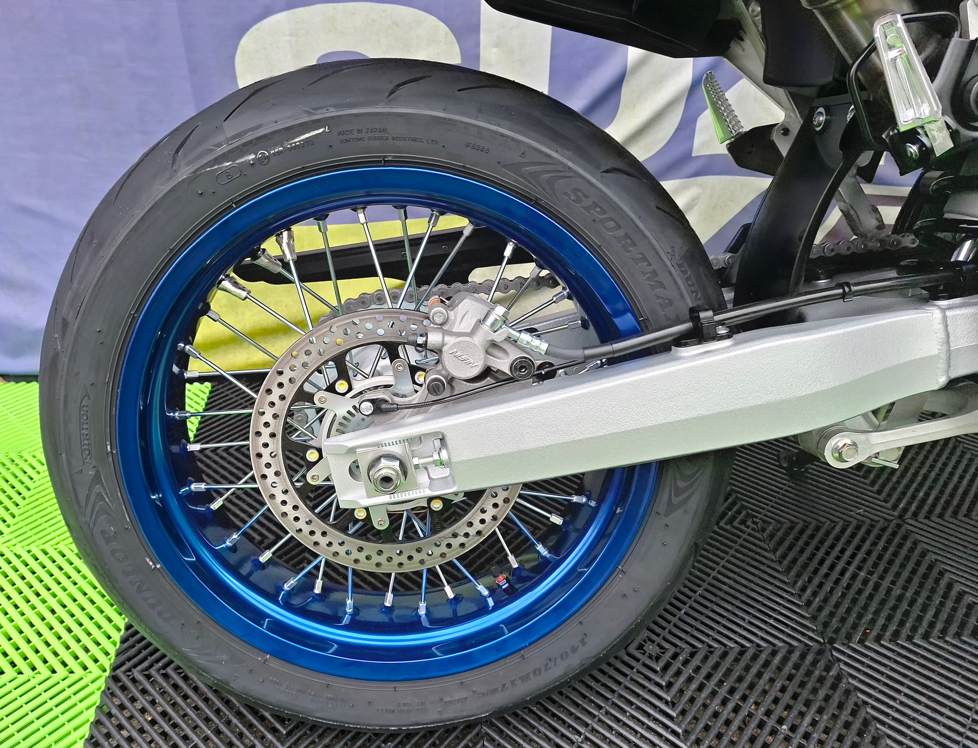 SUZUKI DRZ-4SM-image-7