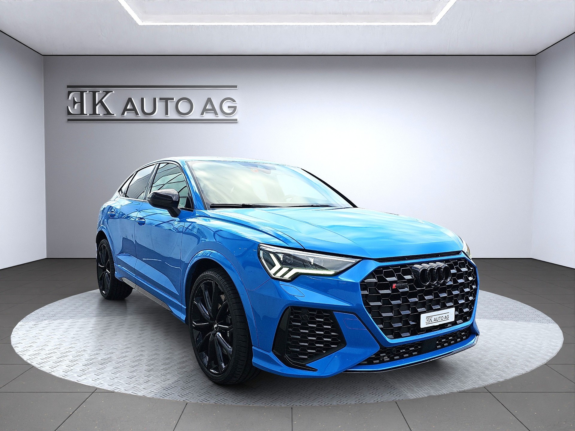 AUDI RS Q3 Sportback quattro S tronic-image-5