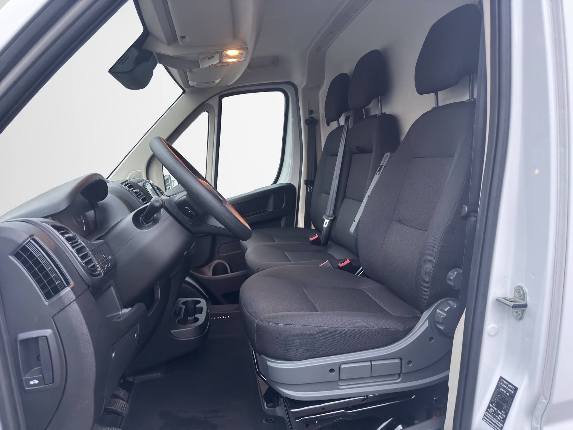 TOYOTA Proace MAX 2.2 Meister 3,5t L2H2-image-5