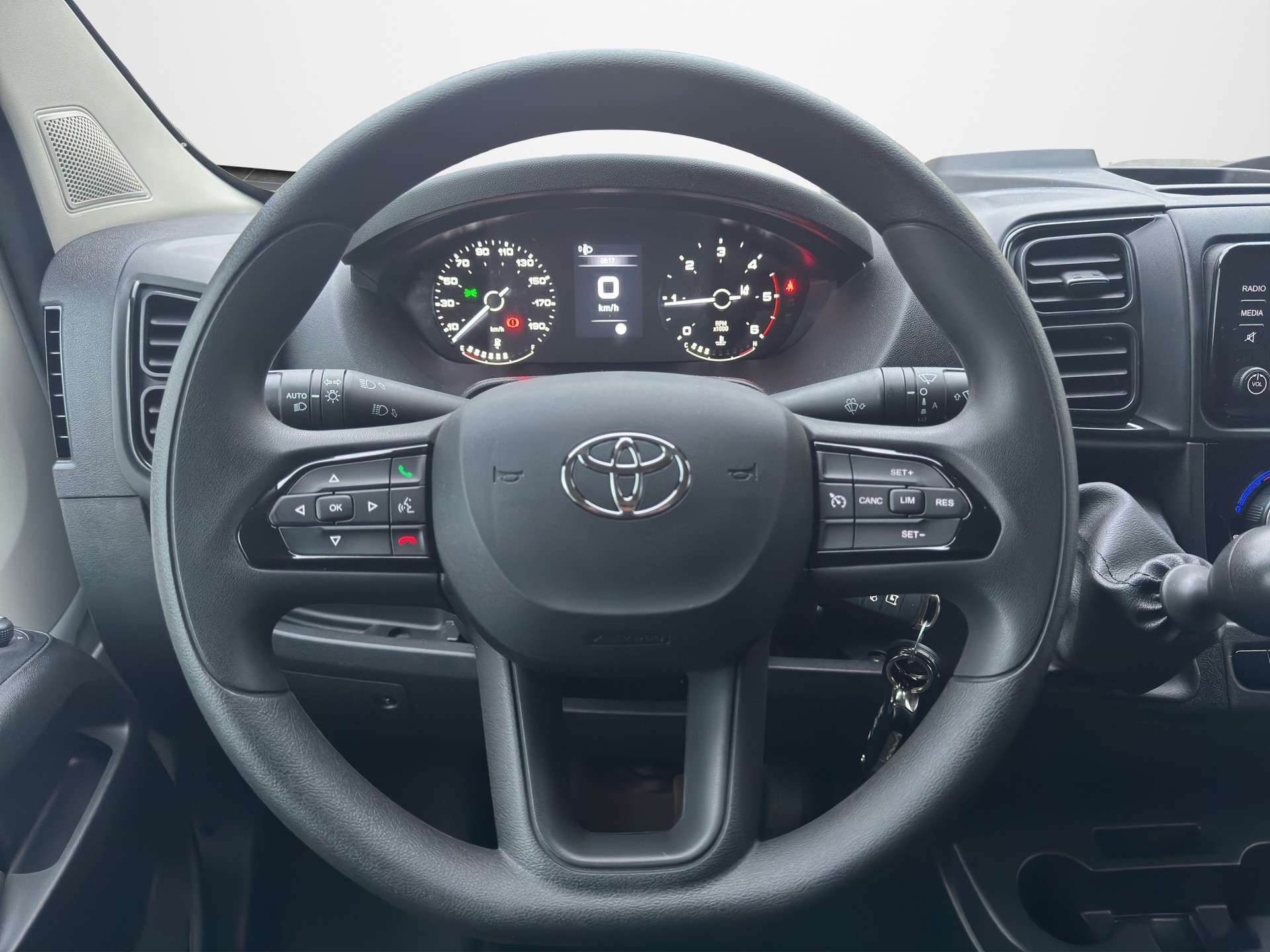 TOYOTA Proace MAX 2.2 Meister 3,5t L2H2-image-6