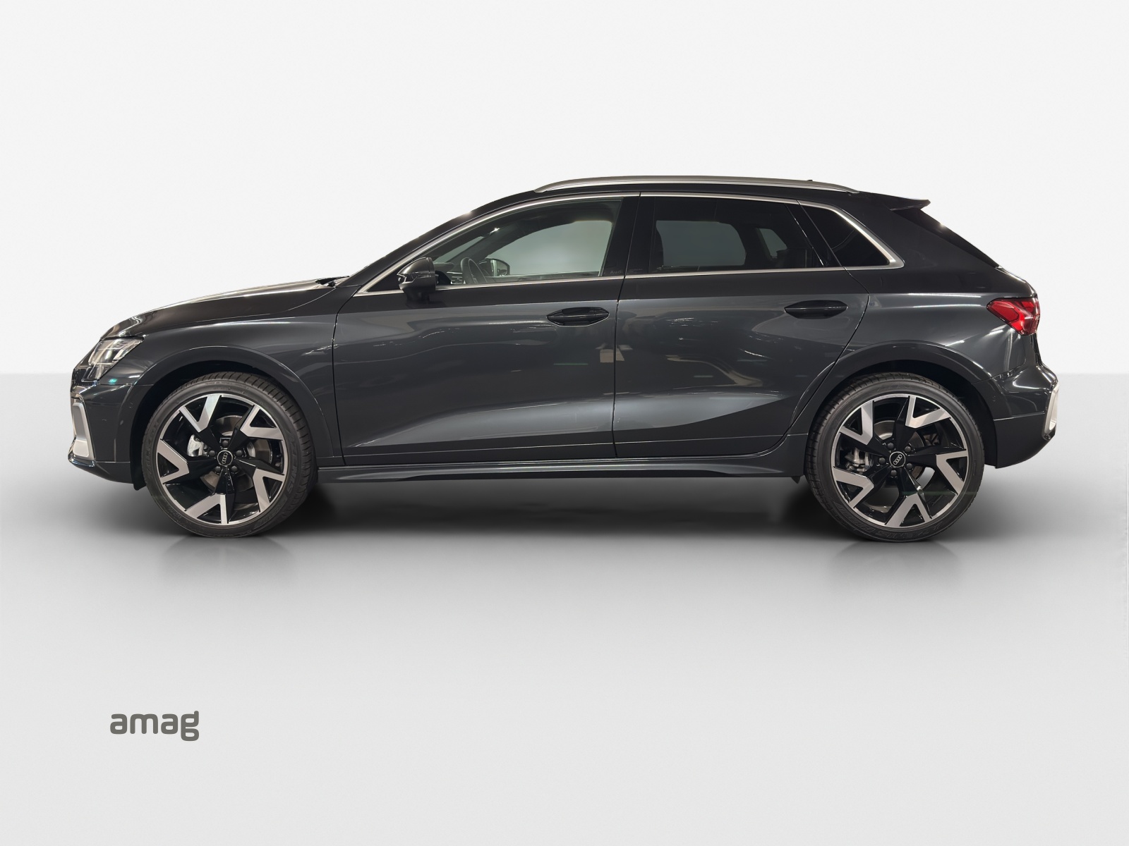 AUDI A3 allstreet TFSI 110 kW Attraction S tronic-showroom-element-1