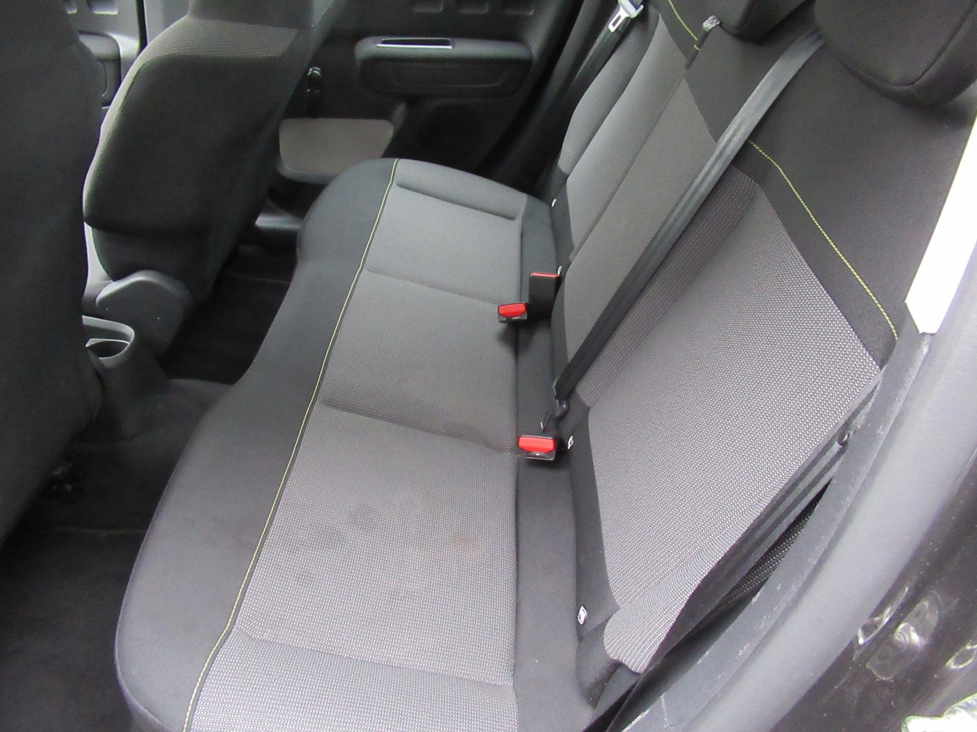 CITROEN C3 1.2i PureTech Shine EAT6-image-7