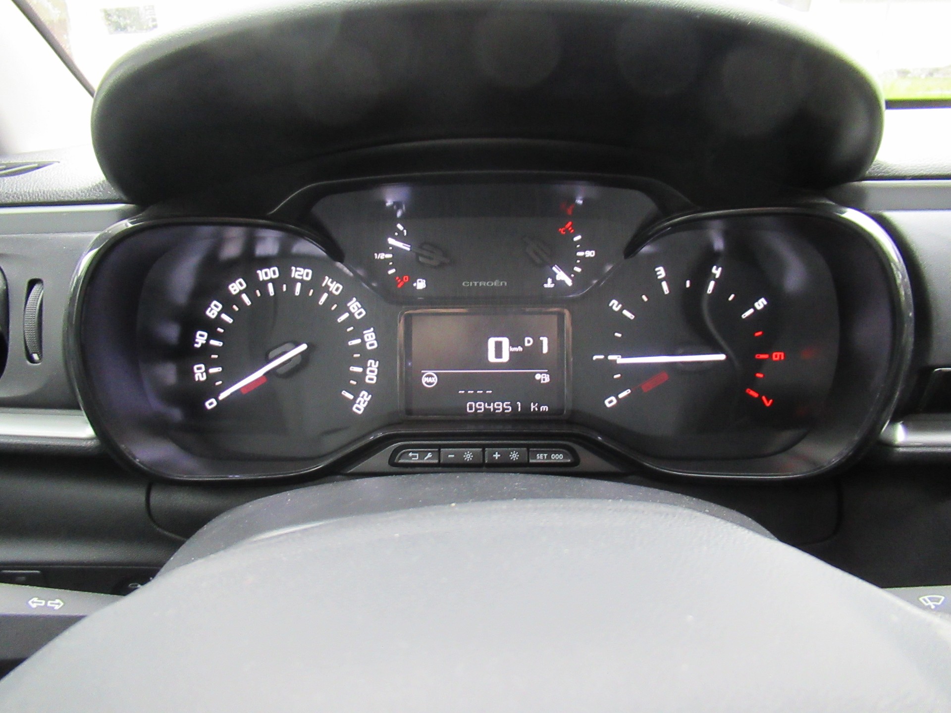 CITROEN C3 1.2i PureTech Shine EAT6-image-11