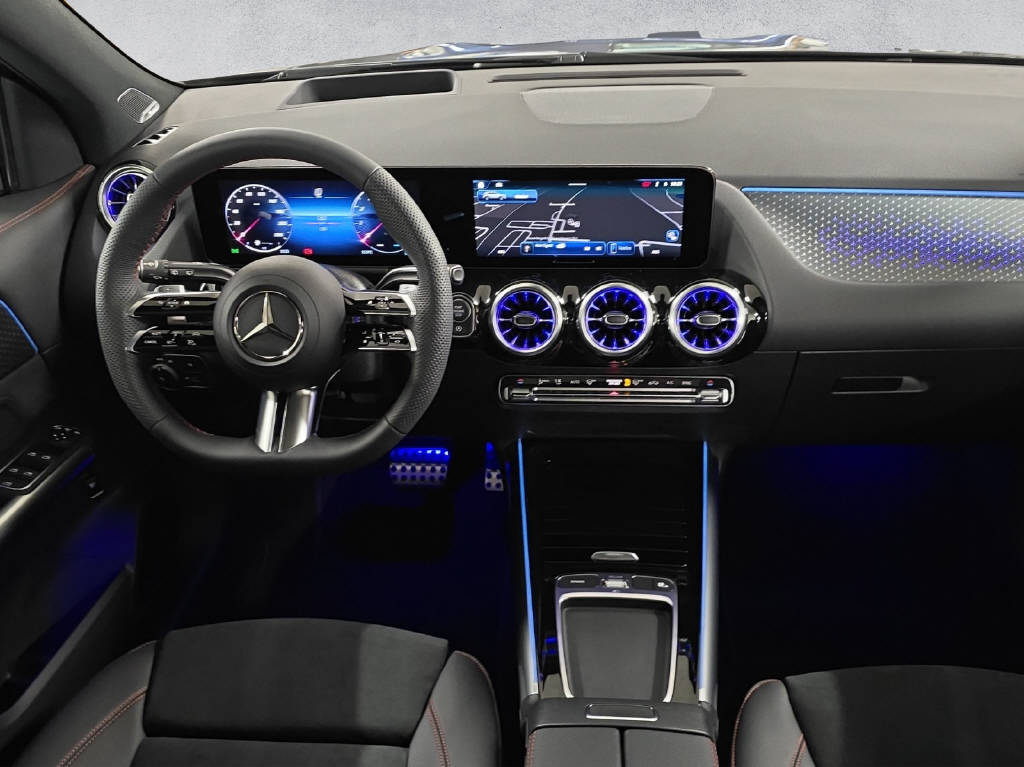MERCEDES-BENZ GLA 200 AMG Line Night Star-image-13