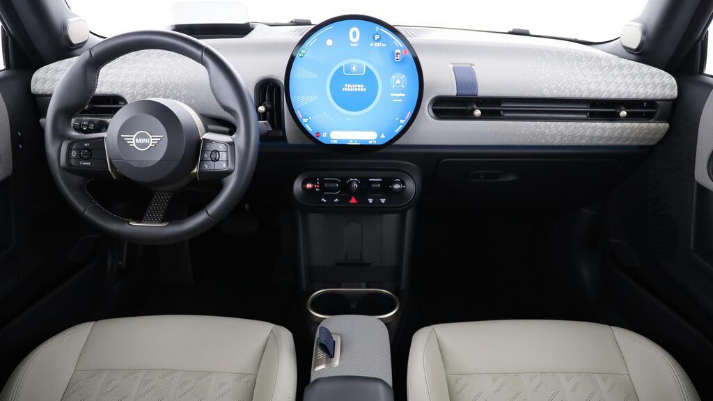 MINI Cooper S Cabrio-image-11