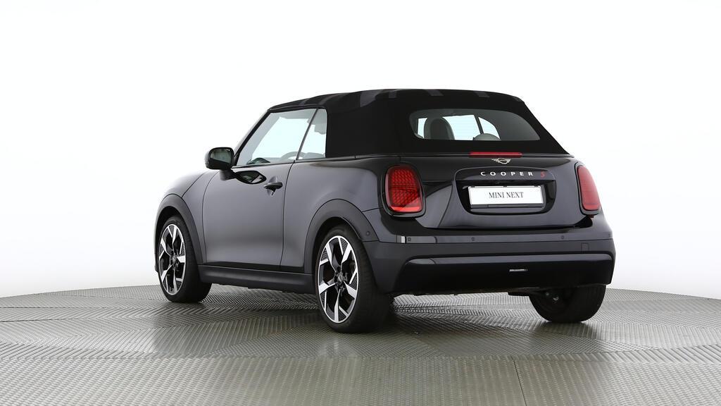 MINI Cooper S Cabrio-image-4