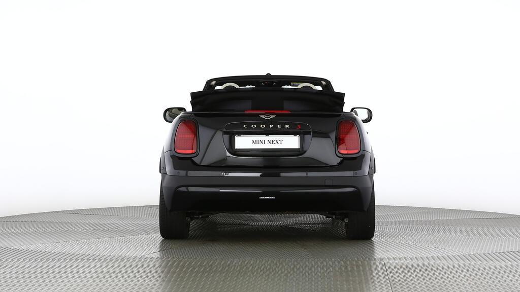 MINI Cooper S Cabrio-image-13