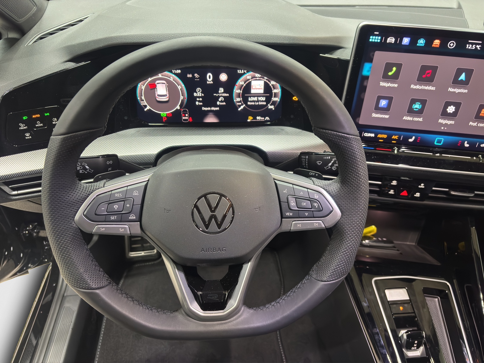 VW Golf 1.5 e TSI mHEV R-Line DSG-image-9