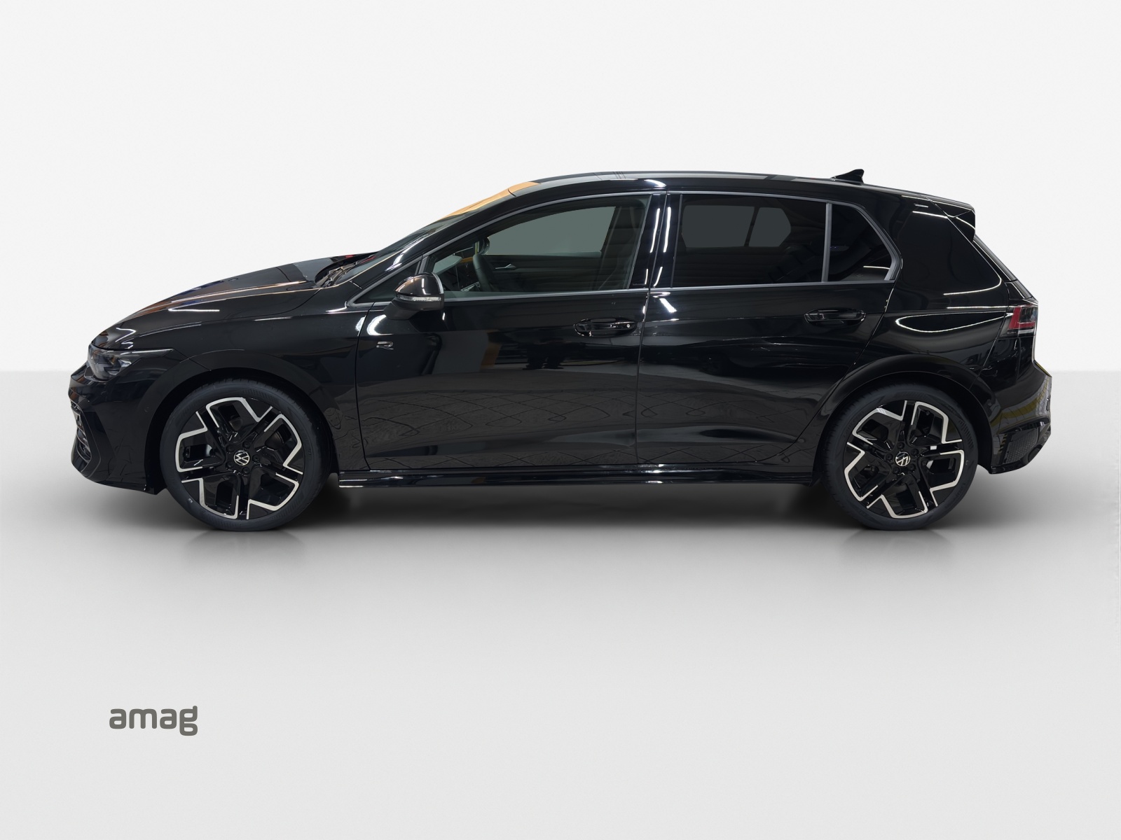 VW Golf 1.5 e TSI mHEV R-Line DSG-image-1