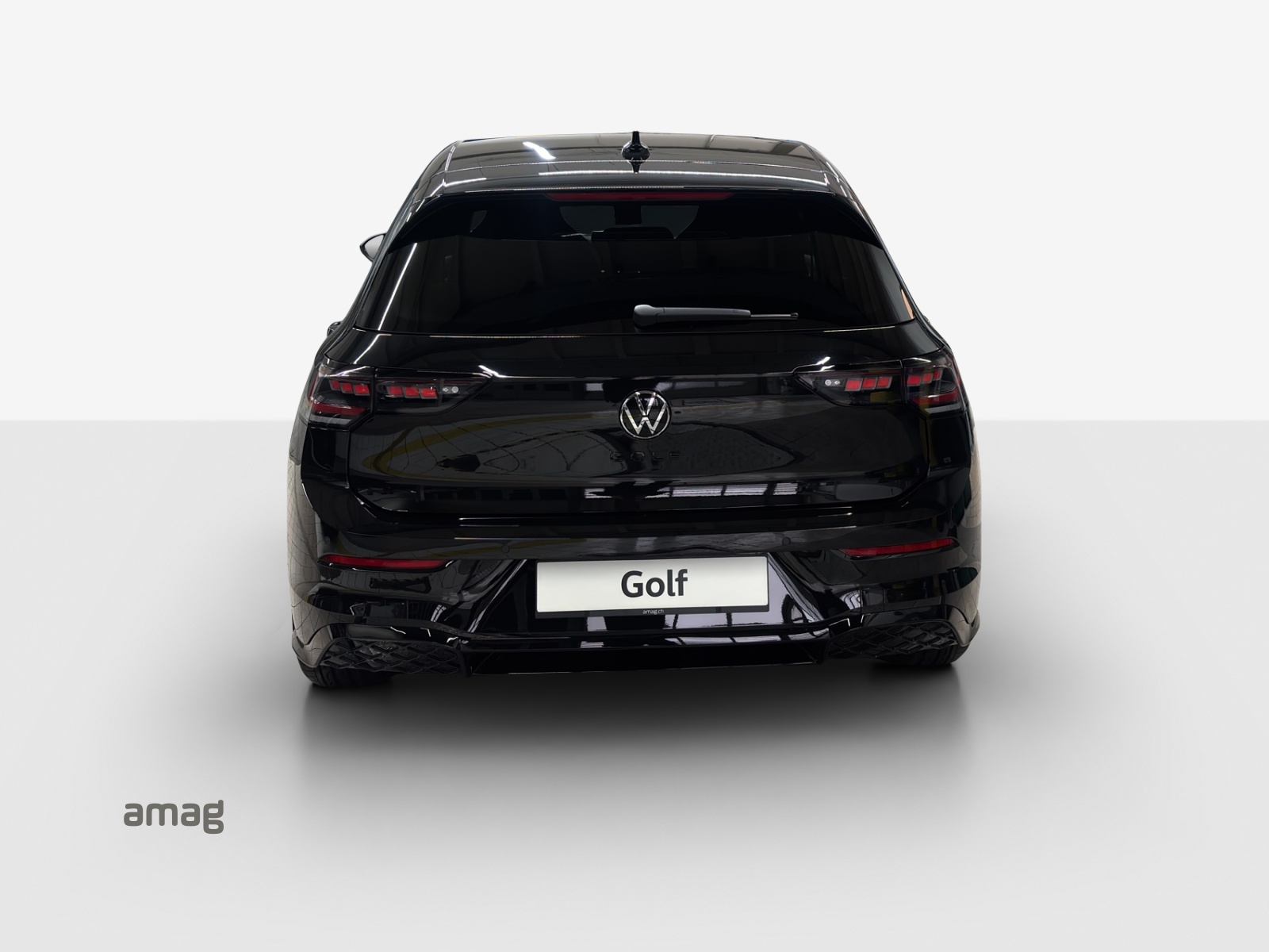 VW Golf 1.5 e TSI mHEV R-Line DSG-image-3