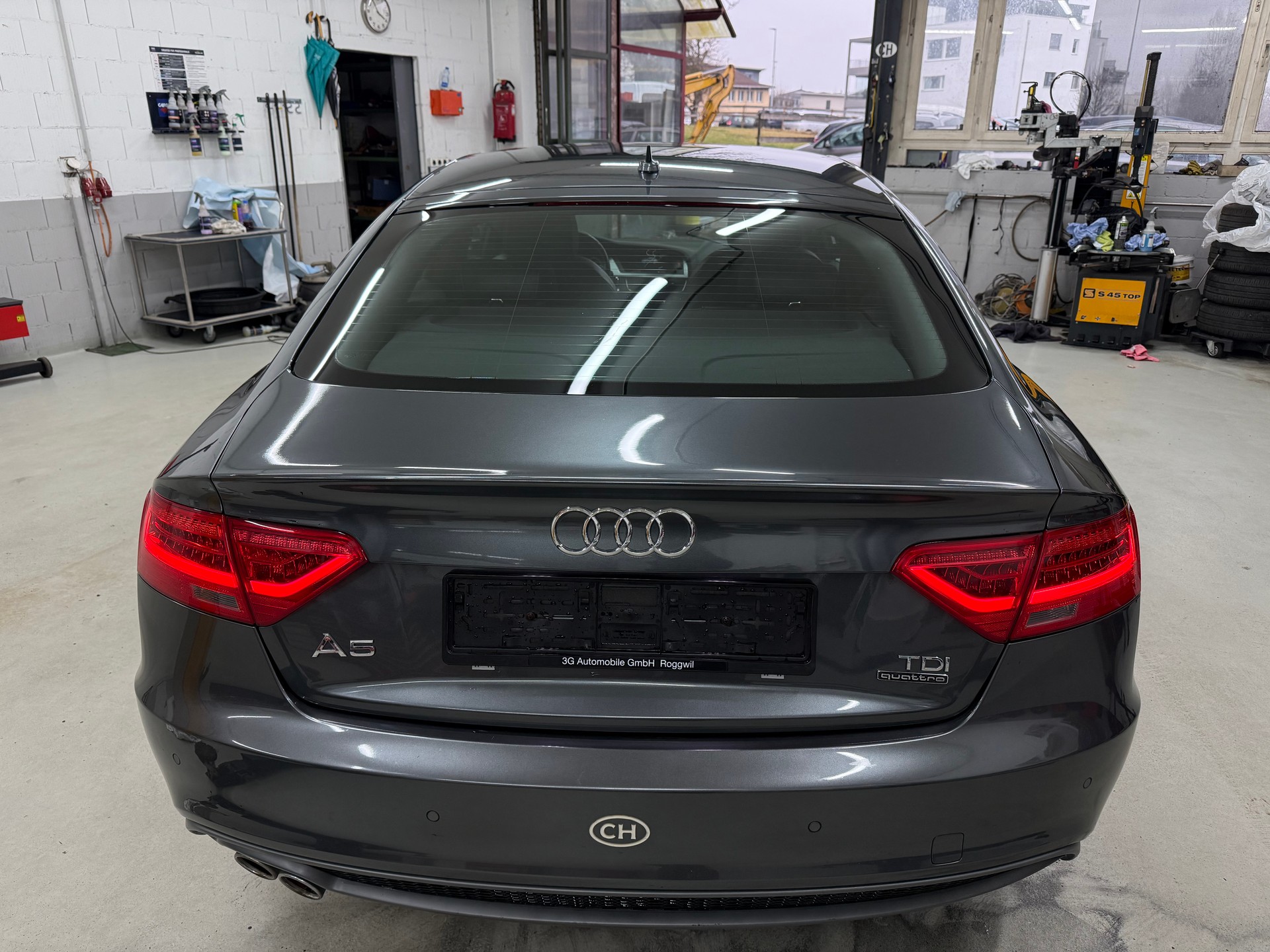 AUDI A5 Sportback 2.0 TDI quattro S-tronic-image-4
