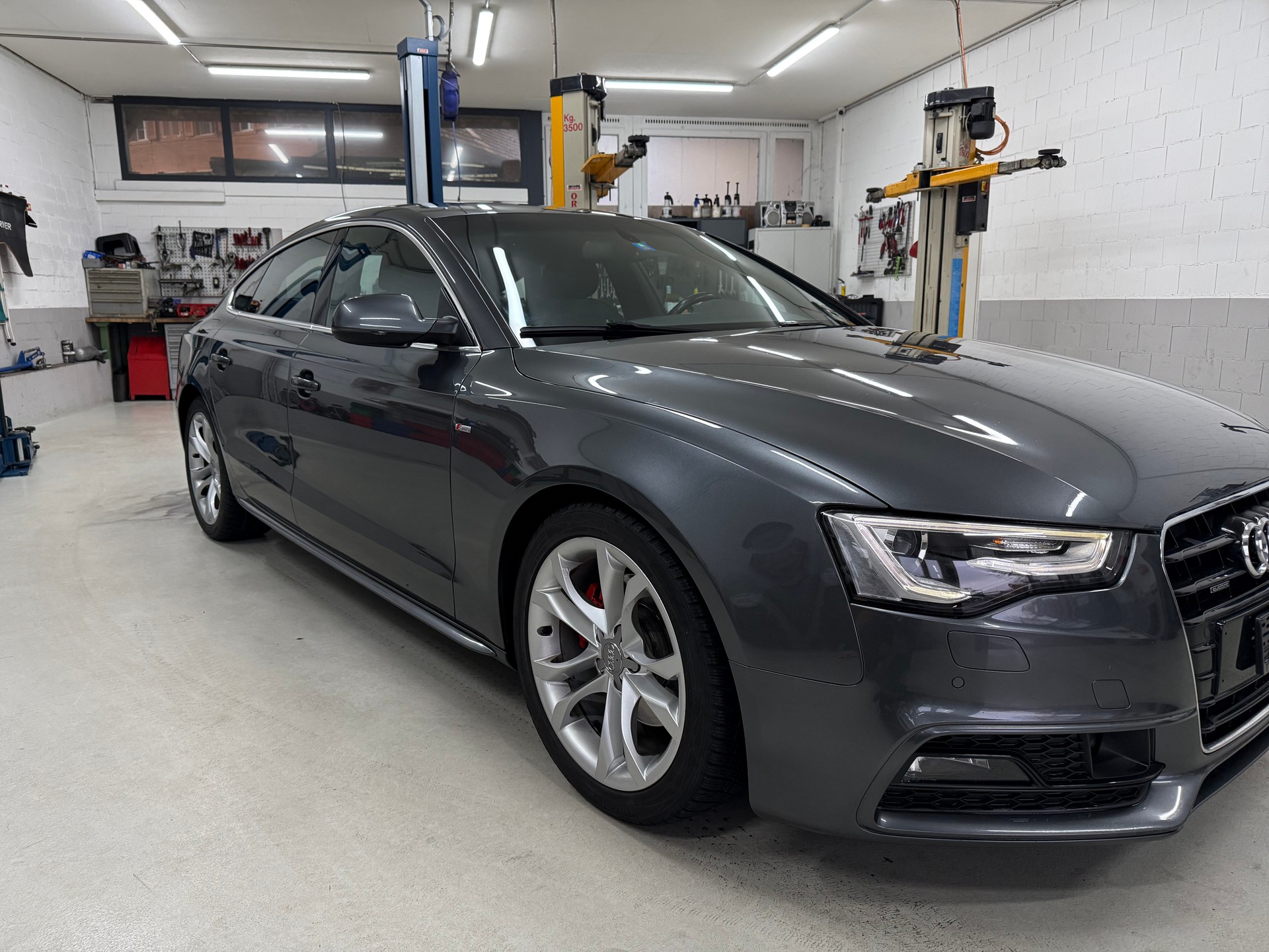 AUDI A5 Sportback 2.0 TDI quattro S-tronic-image-2