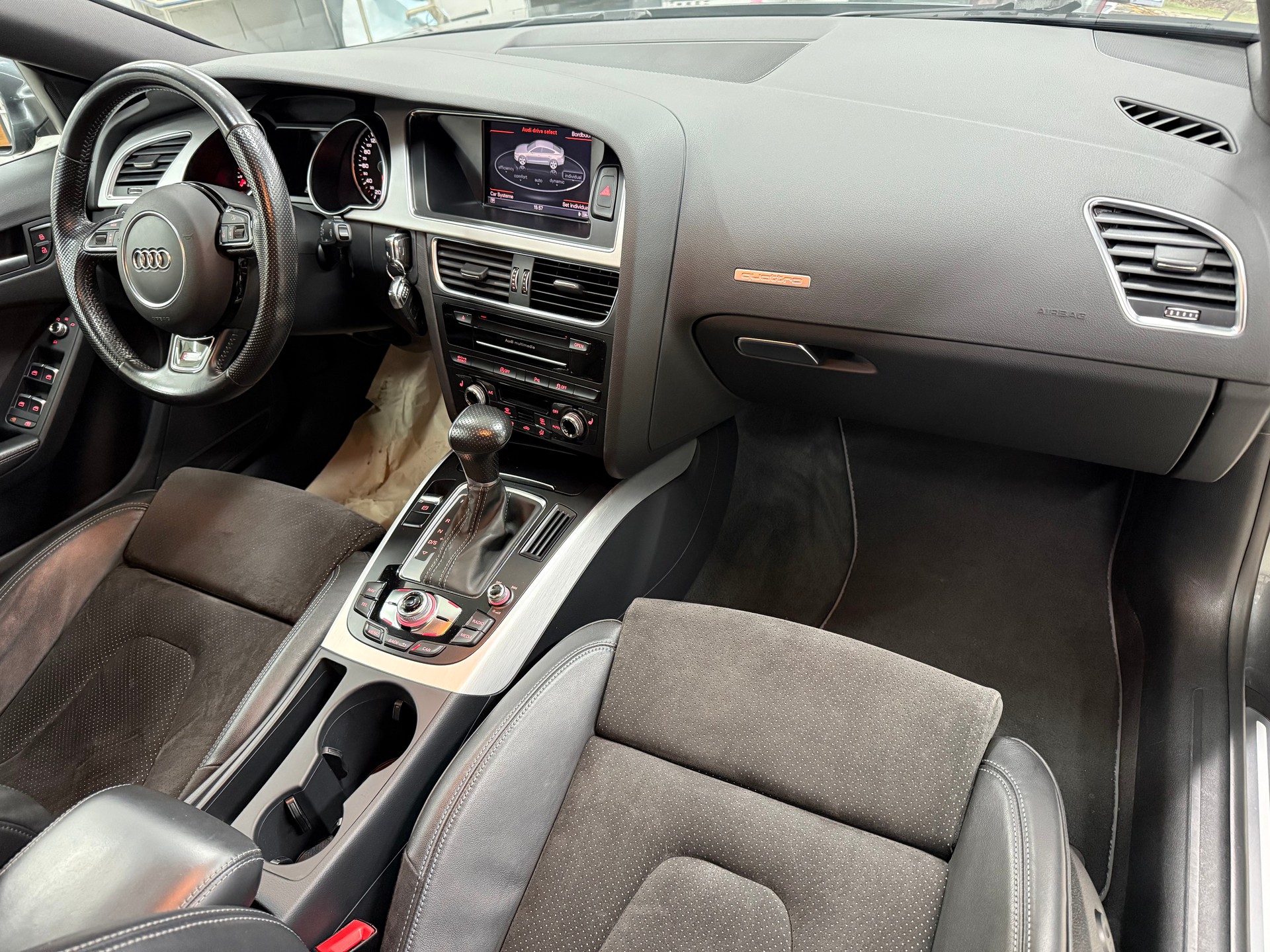 AUDI A5 Sportback 2.0 TDI quattro S-tronic-image-8