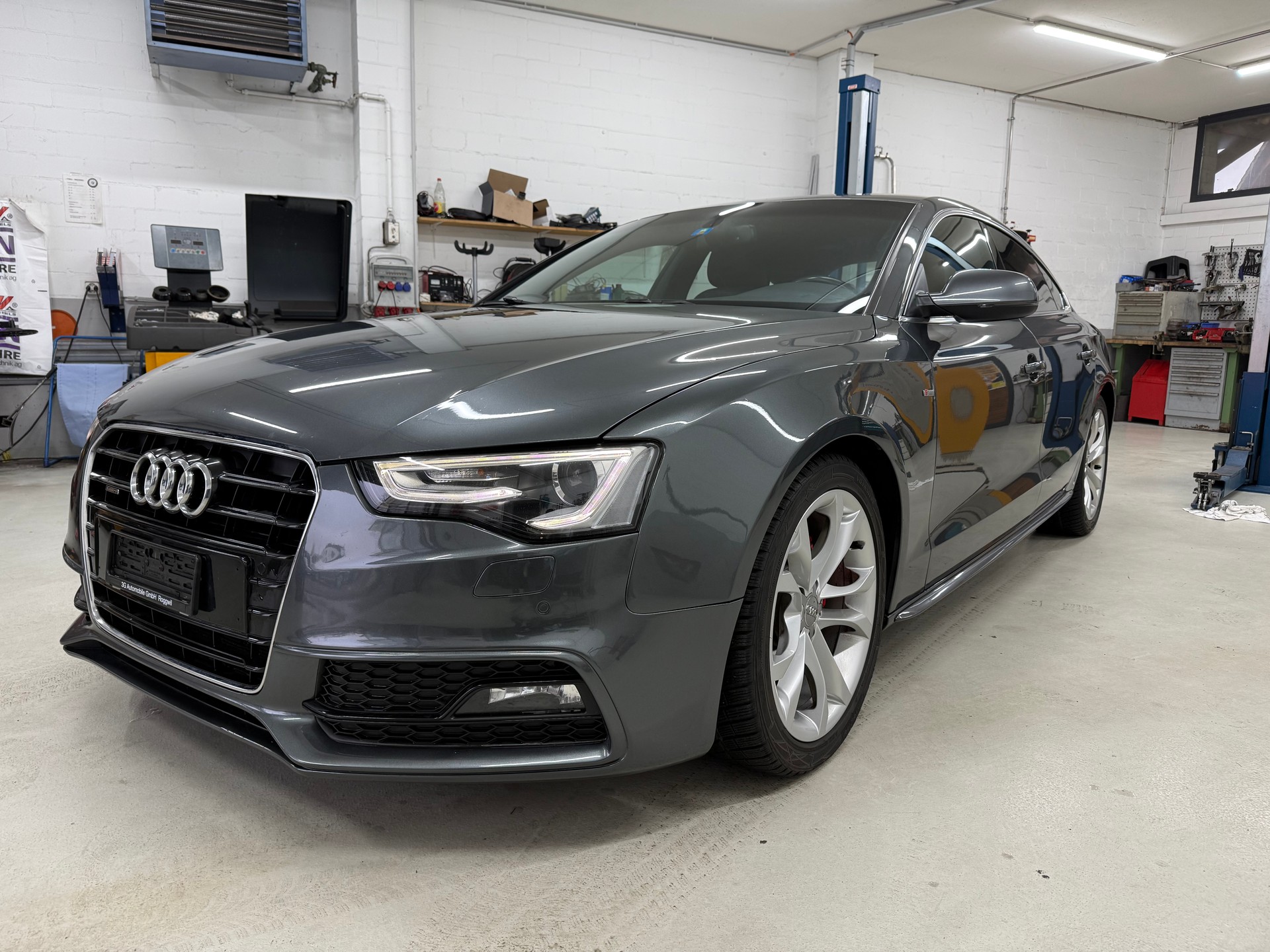 AUDI A5 Sportback 2.0 TDI quattro S-tronic-image-1