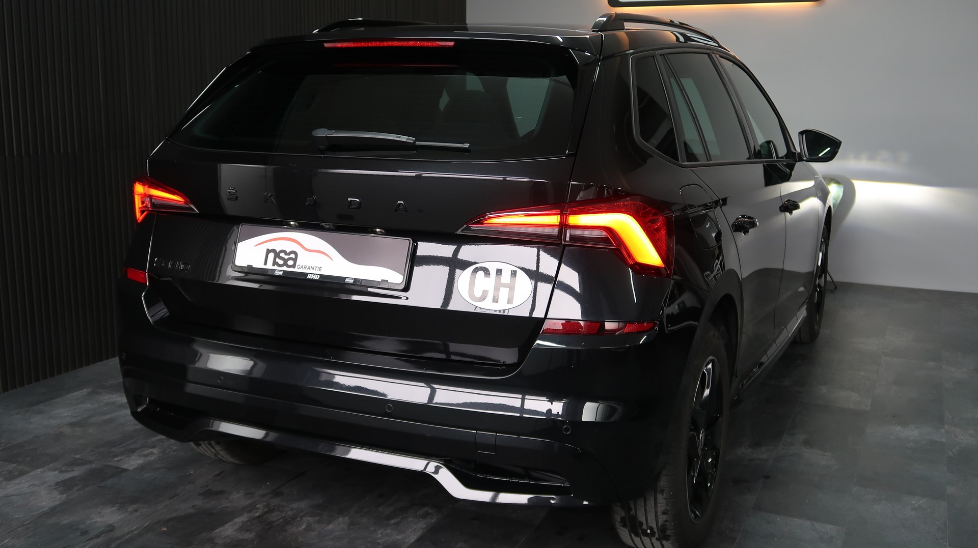SKODA Kamiq 1.5 TSI ACT Monte Carlo DSG / CH / MFK / GARANTIE-image-8