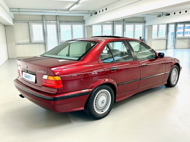BMW 325i A-image-2