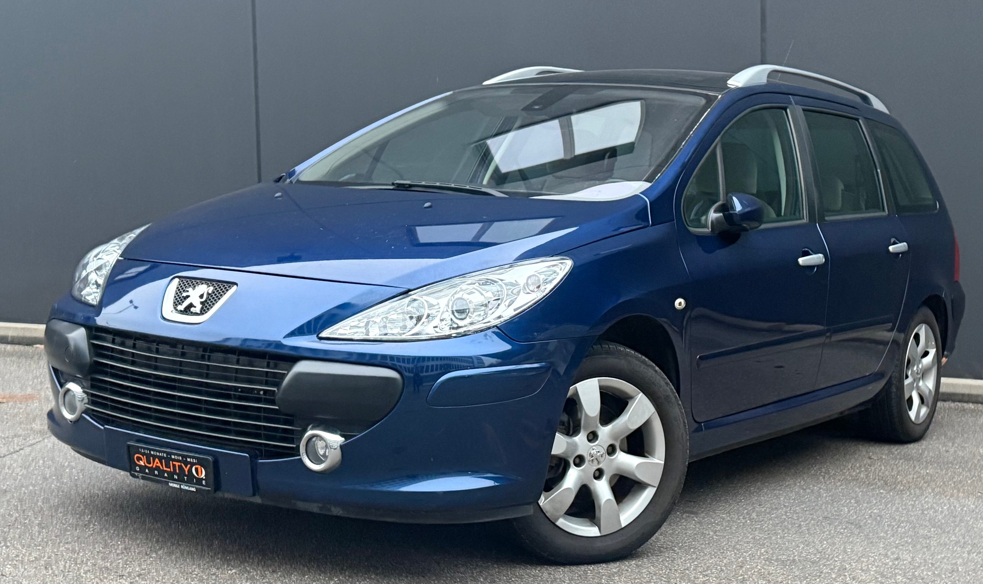 PEUGEOT 307 SW 2.0 16V Premium-image-1
