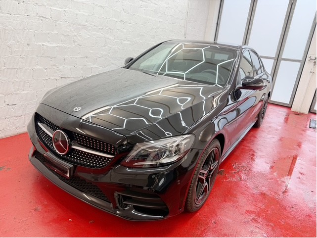 MERCEDES-BENZ C 200 4Matic AMG Line 9G-Tronic-showroom-element-2