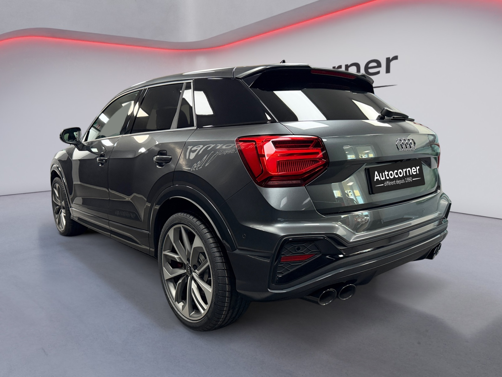 AUDI SQ2 TFSI quattro S-tronic-showroom-element-2