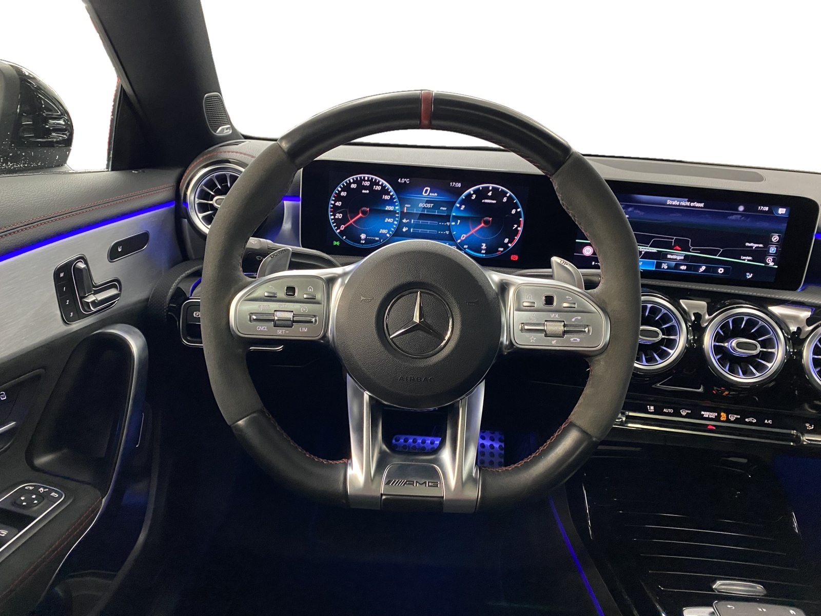 MERCEDES-BENZ CLA 35 AMG 4MATIC-image-12