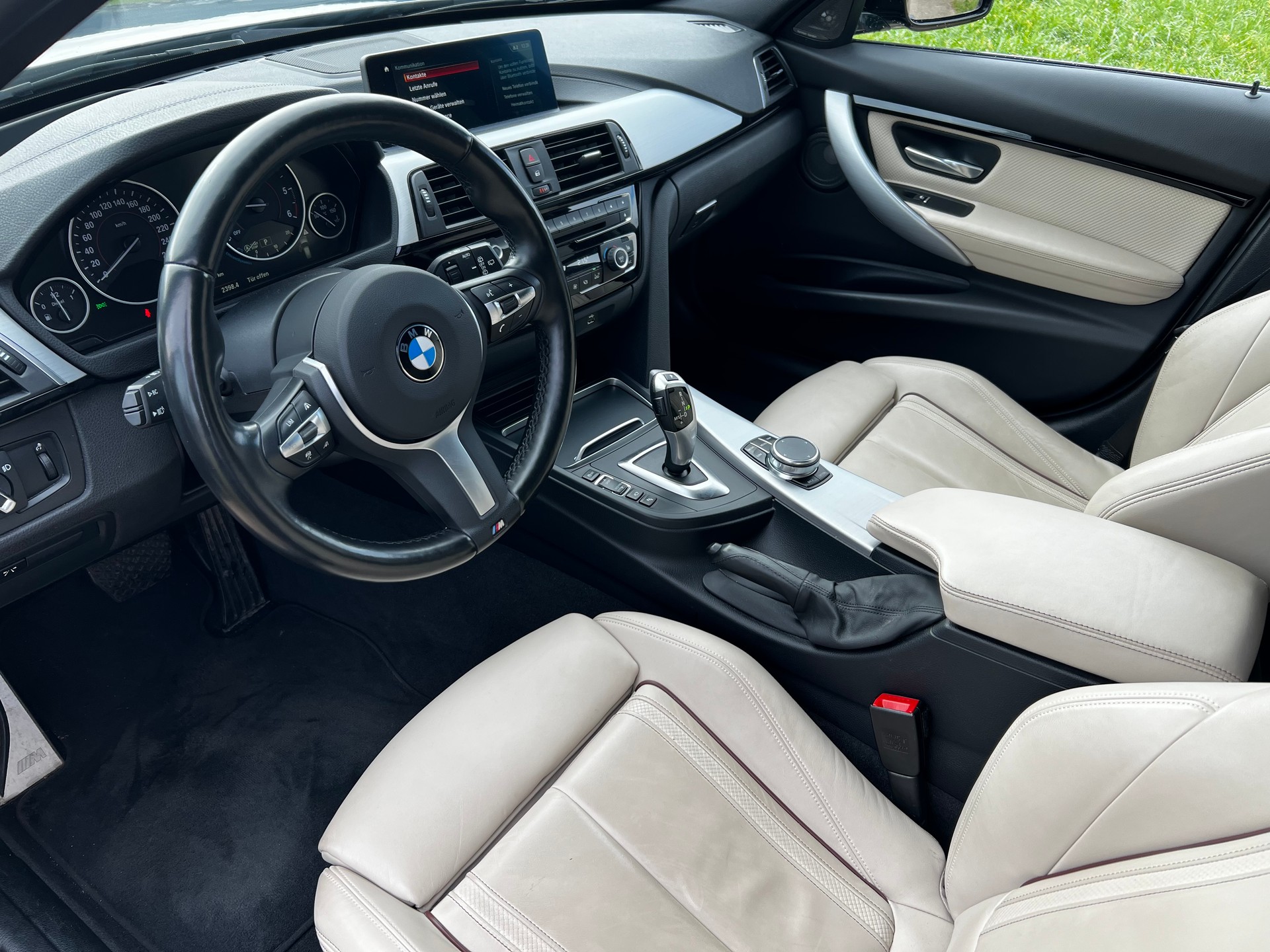 BMW 335d xDrive Touring Edition M Sport Steptronic-image-8
