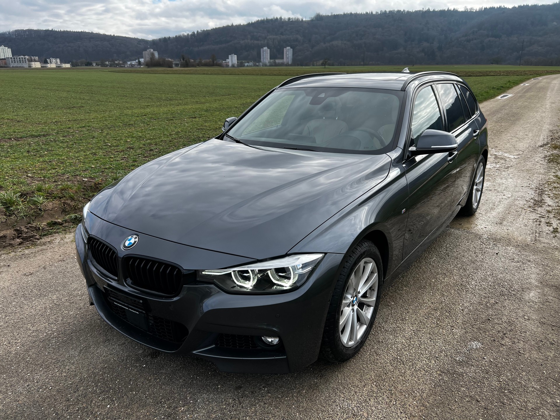 BMW 335d xDrive Touring Edition M Sport Steptronic-image-0