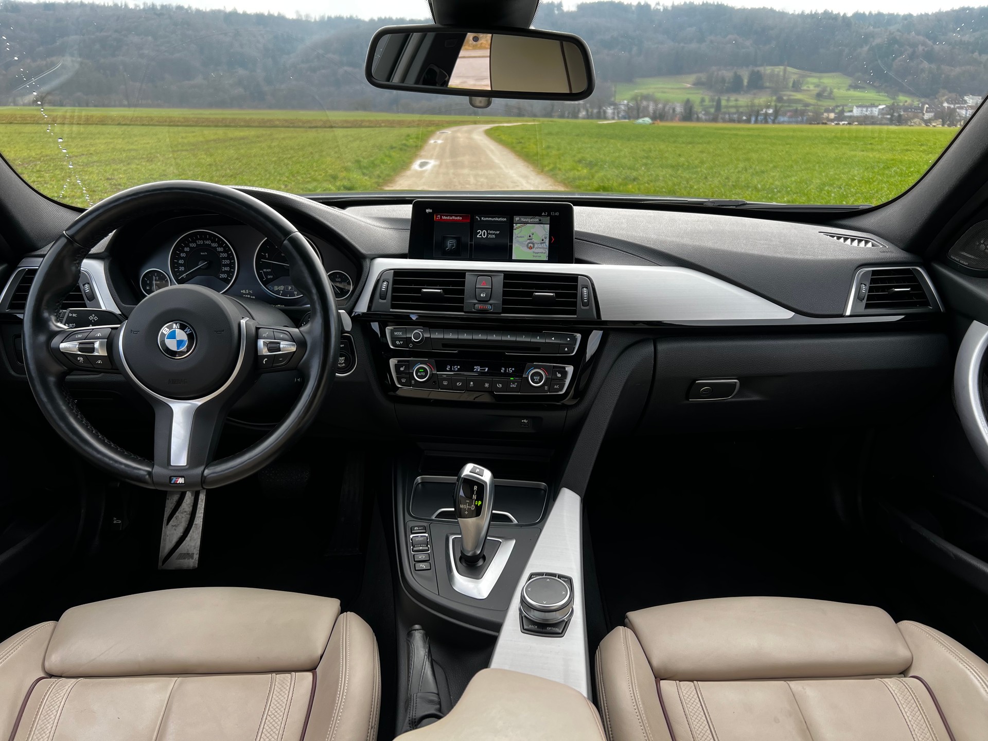 BMW 335d xDrive Touring Edition M Sport Steptronic-image-9