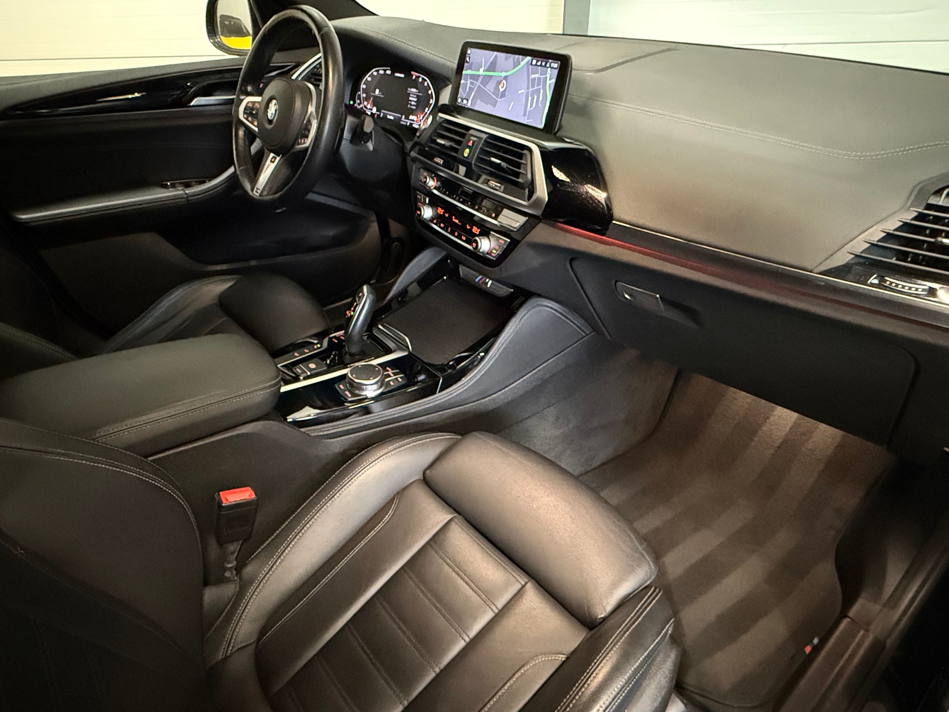 BMW X4 M40i-image-8