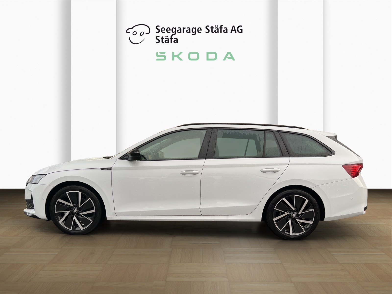 SKODA Octavia Combi 2.0 TSI DSG Dynamic 4x4-image-1