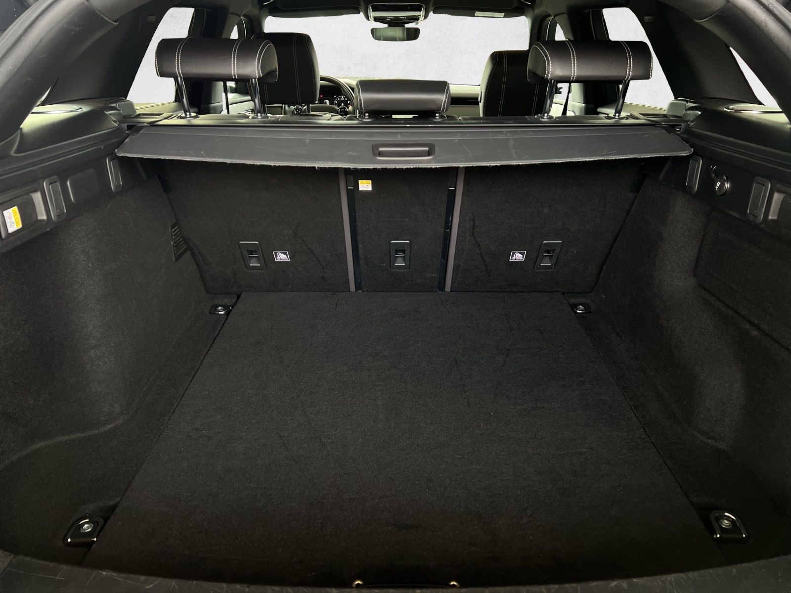 LAND ROVER Range Rover Velar R-Dynamic P 300 Automatic-image-21