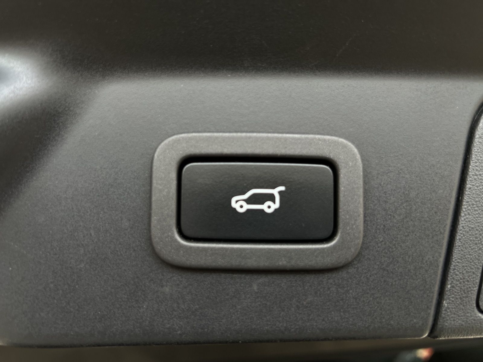 LAND ROVER Range Rover Velar R-Dynamic P 300 Automatic-image-20