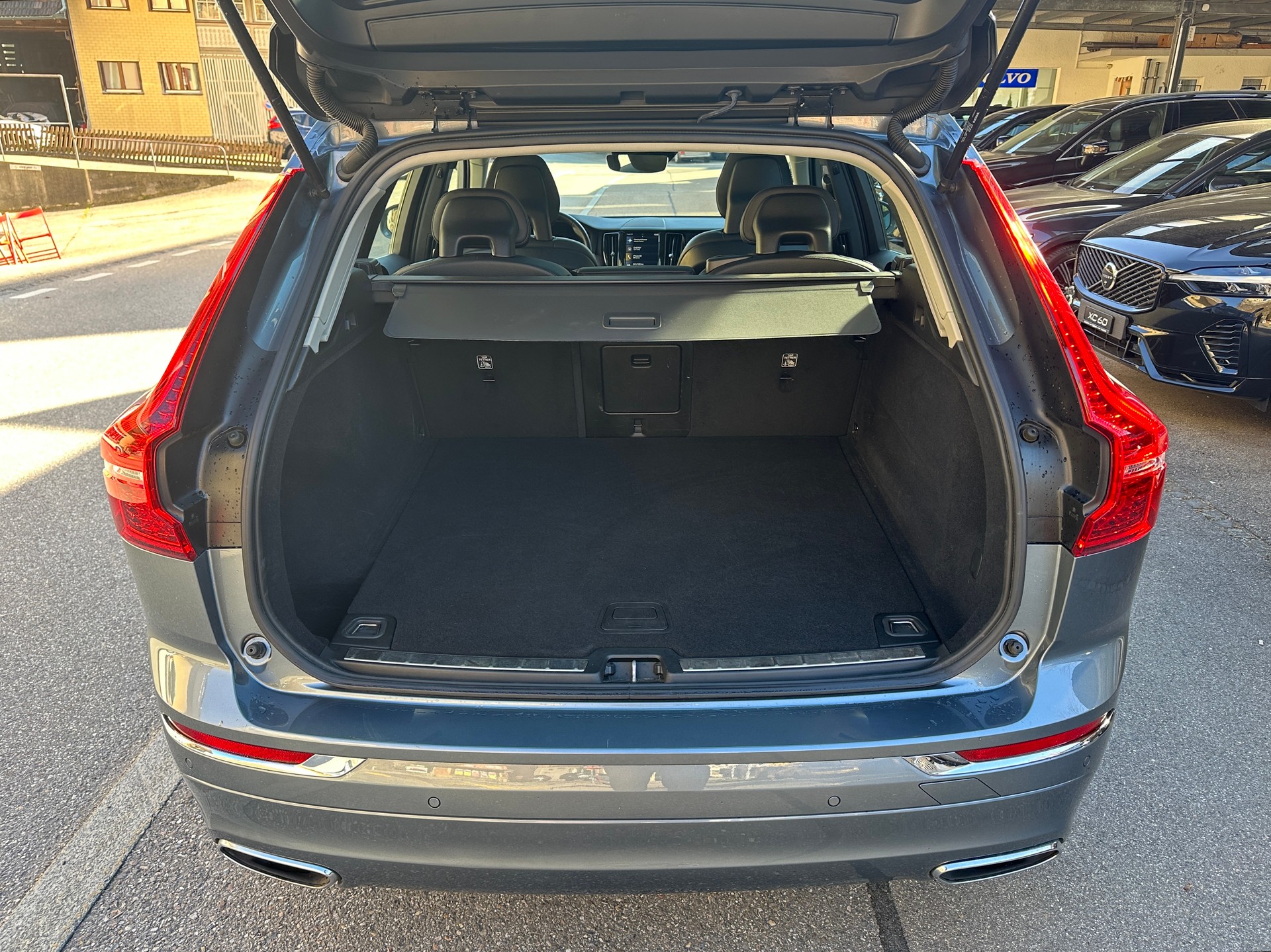 VOLVO XC60 T5 AWD Inscription Geartronic-image-12