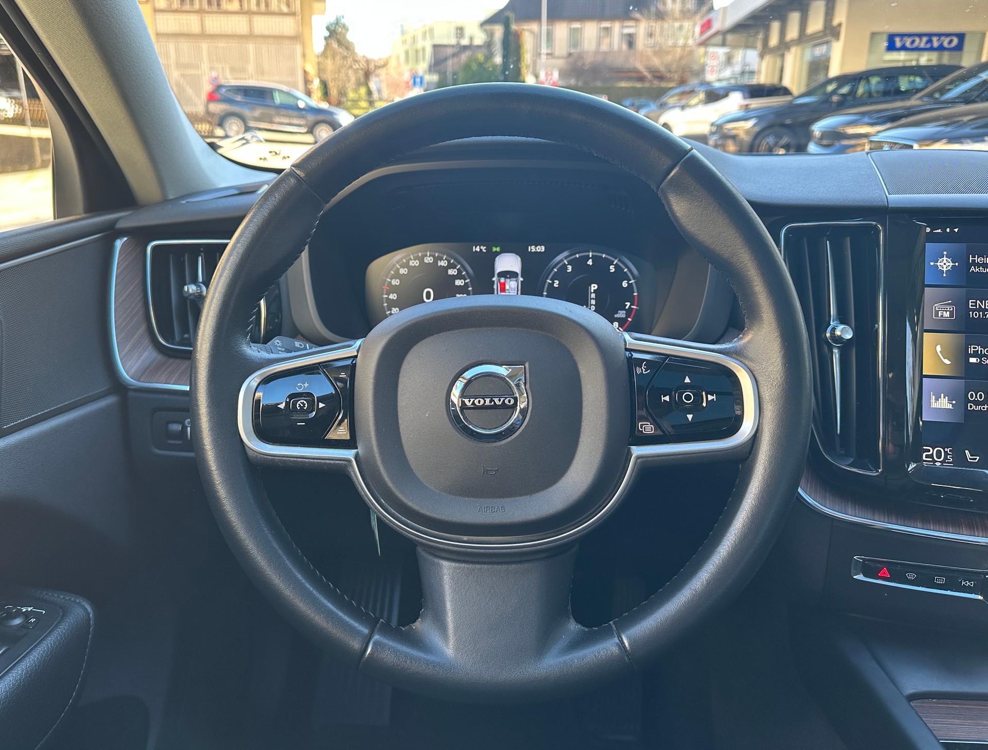 VOLVO XC60 T5 AWD Inscription Geartronic-image-4