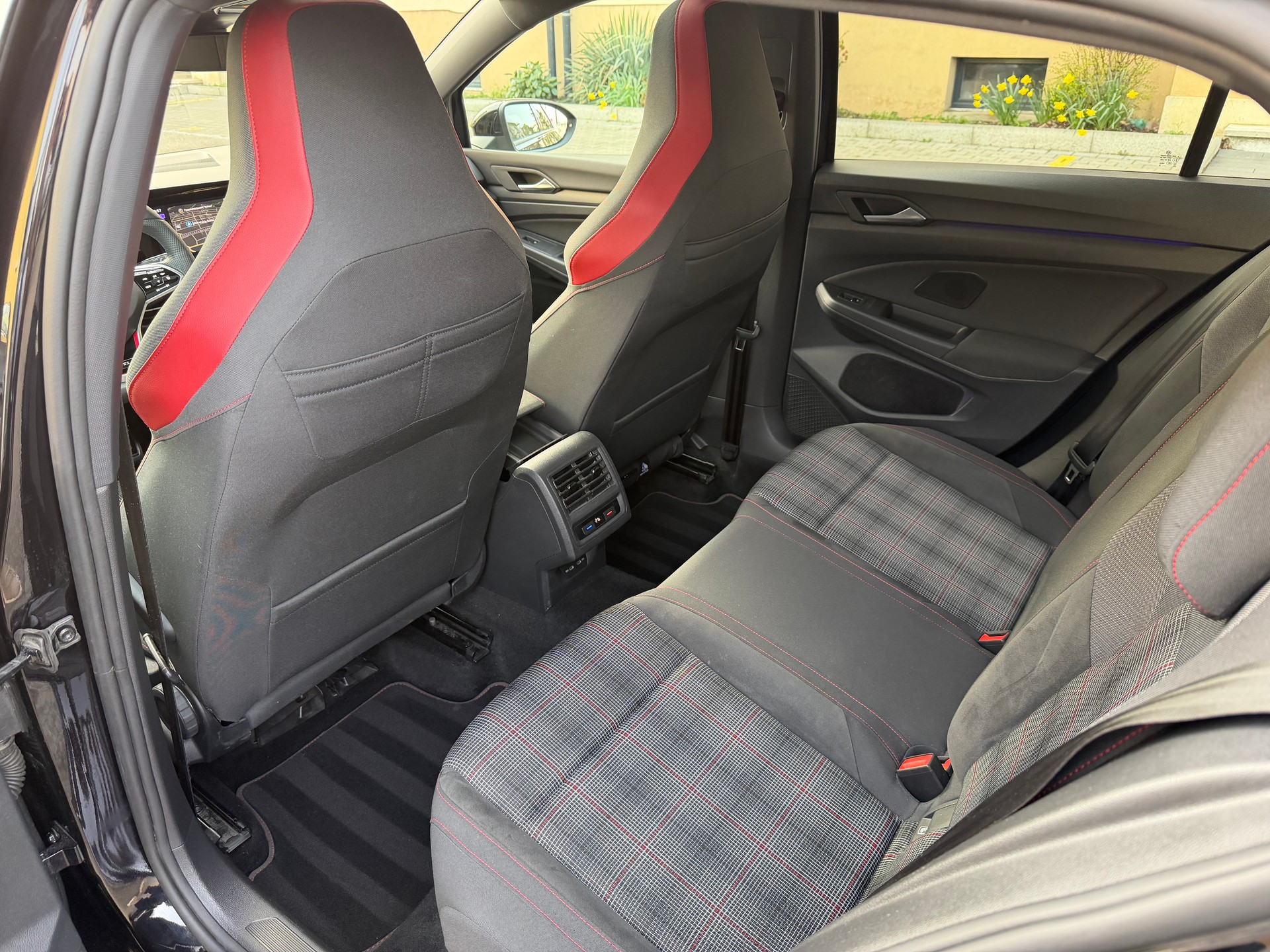 VW Golf 2.0 TSI GTI DSG-image-24