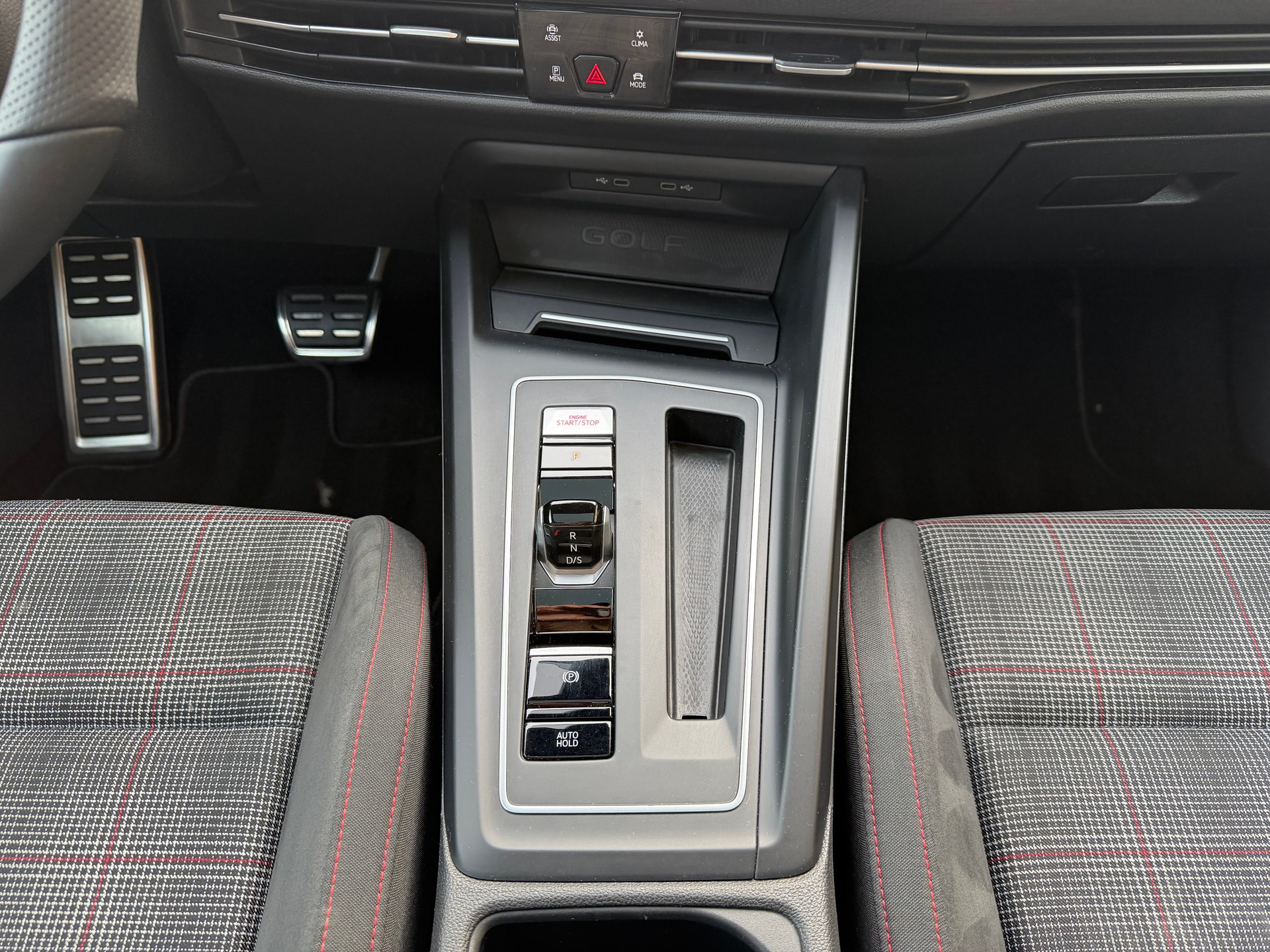 VW Golf 2.0 TSI GTI DSG-image-16