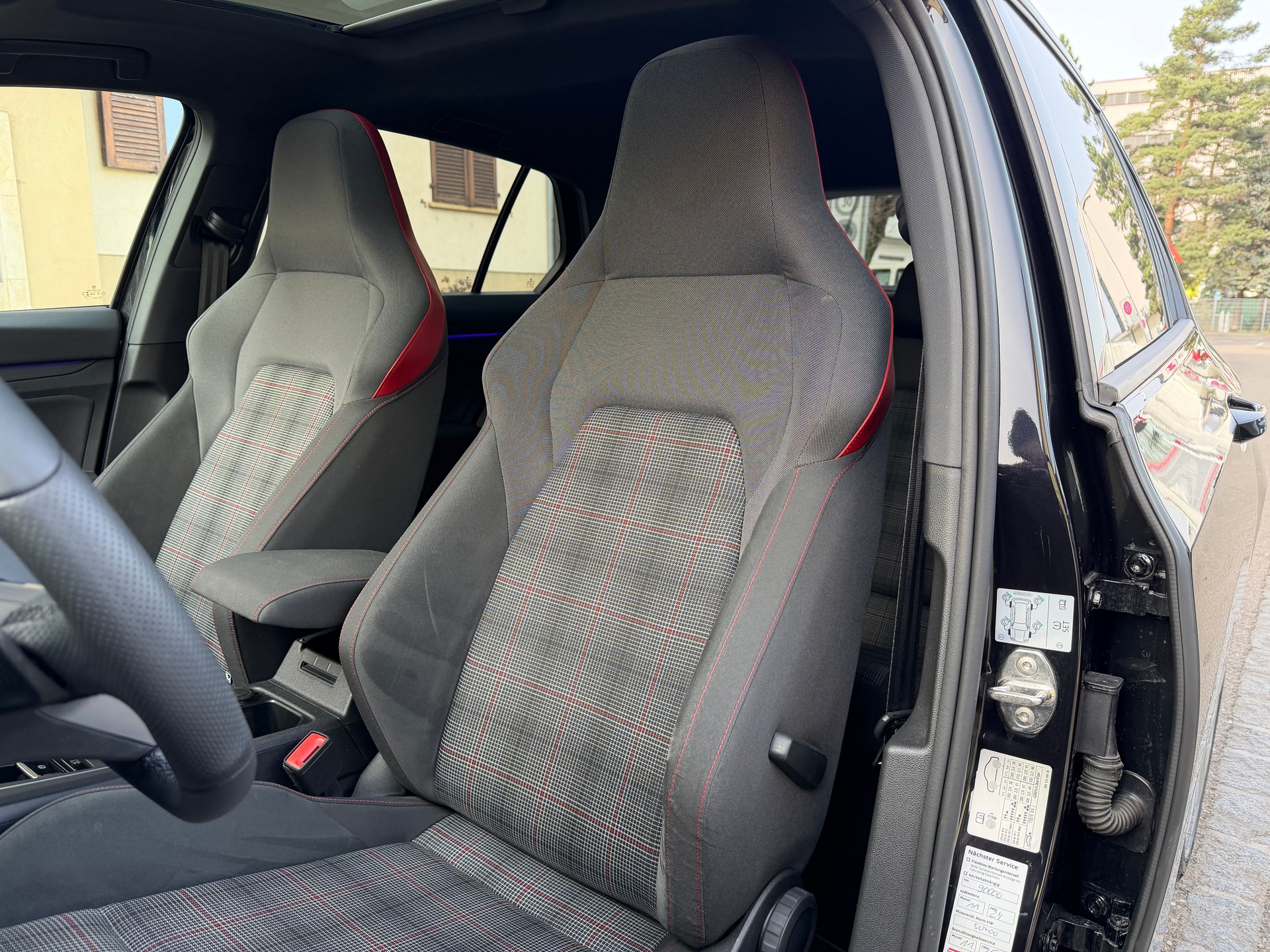 VW Golf 2.0 TSI GTI DSG-image-10