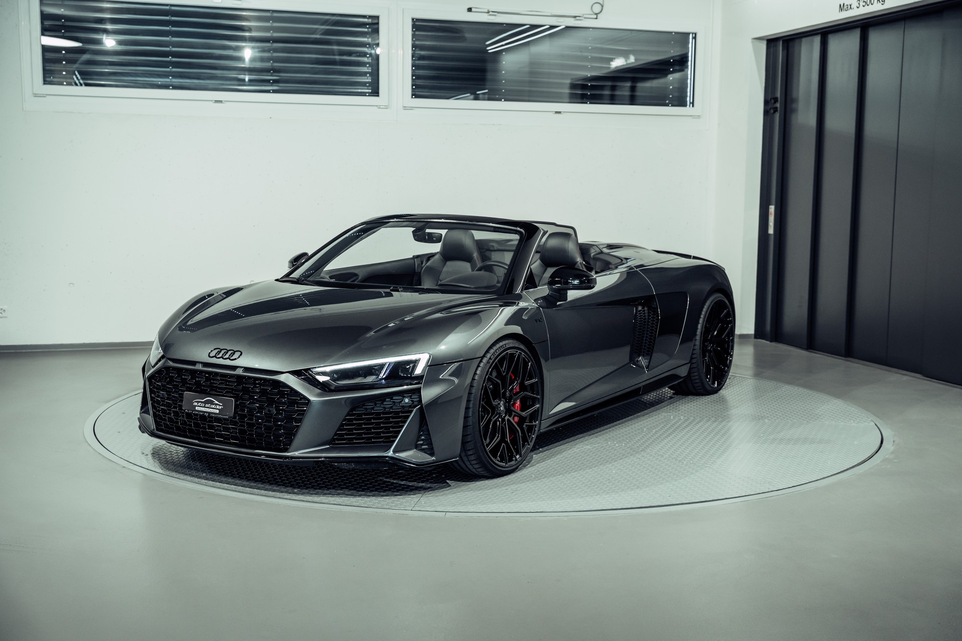 AUDI R8 Spyder performance S-Tronic-image-0