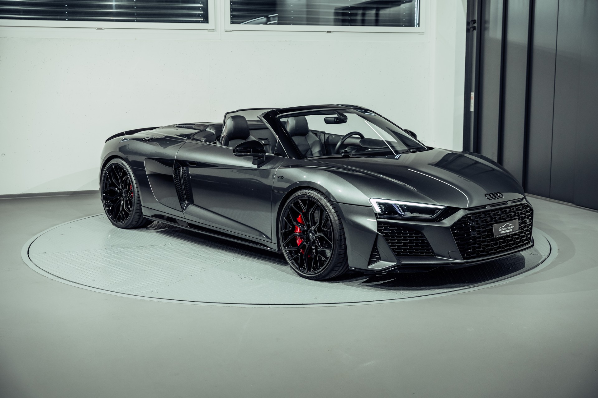 AUDI R8 Spyder performance S-Tronic-image-17
