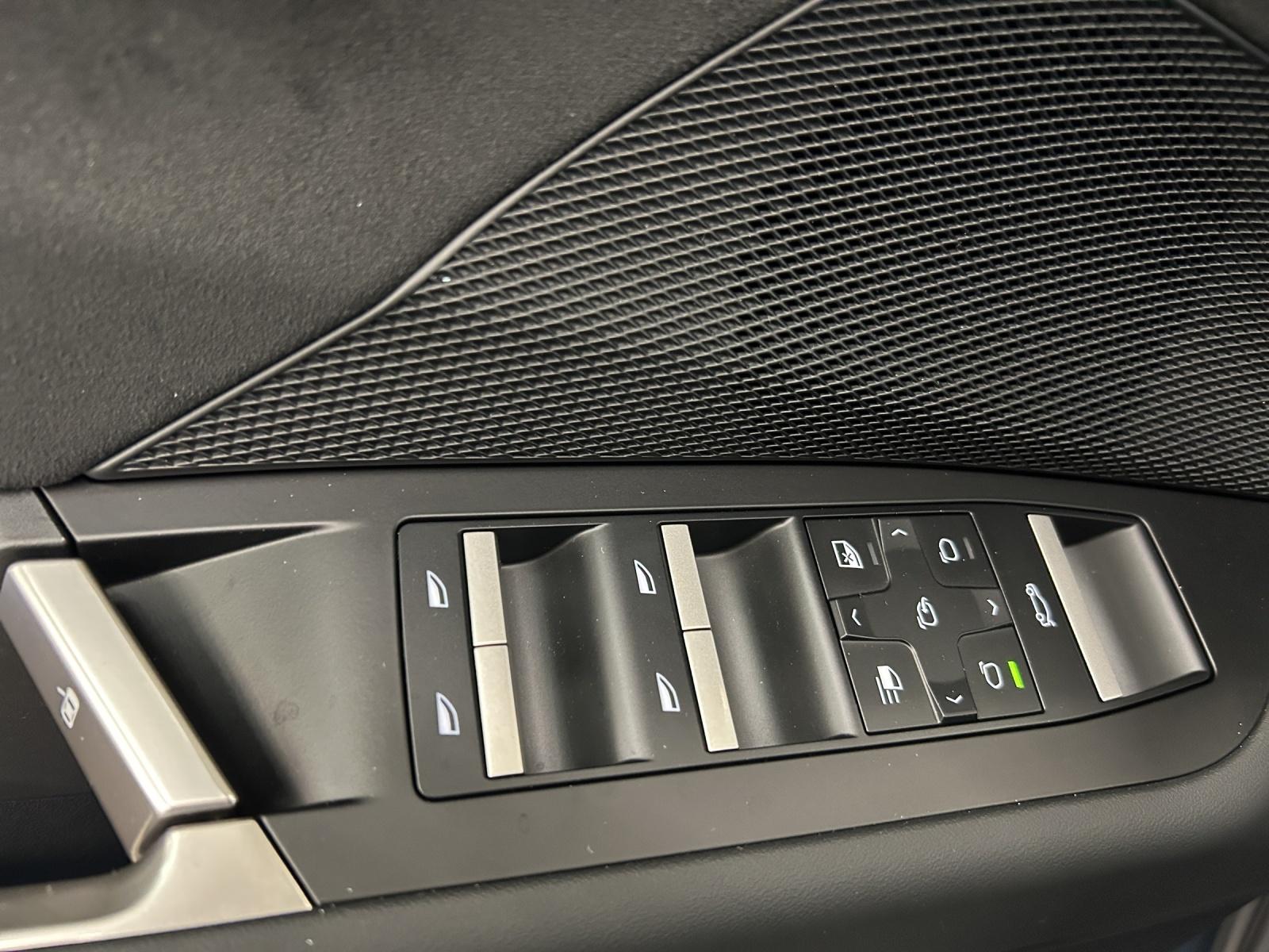 BMW iX3 50 xDrive M Sportpaket-image-13