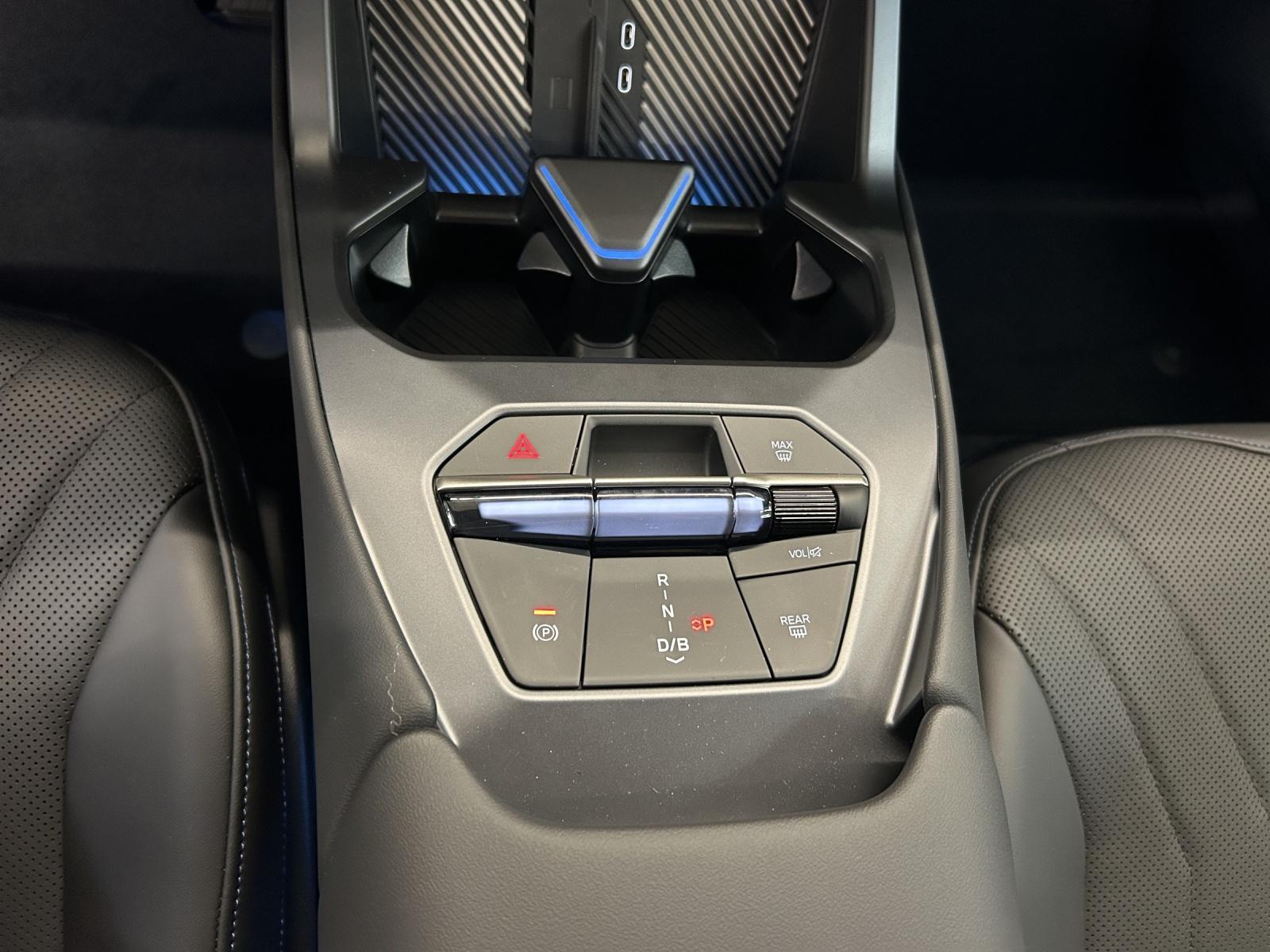 BMW iX3 50 xDrive M Sportpaket-image-18