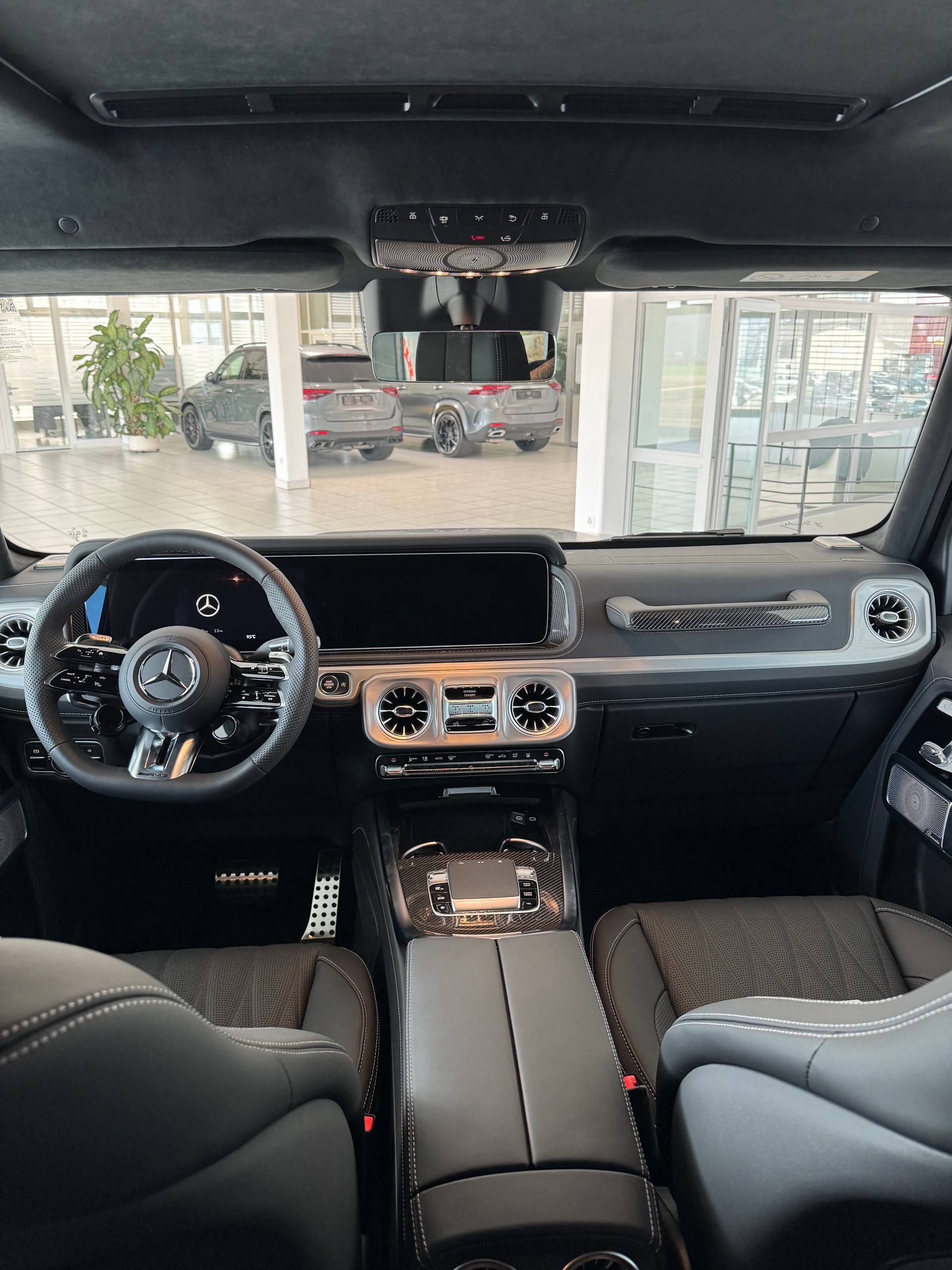 MERCEDES-BENZ G 63 AMG-image-7