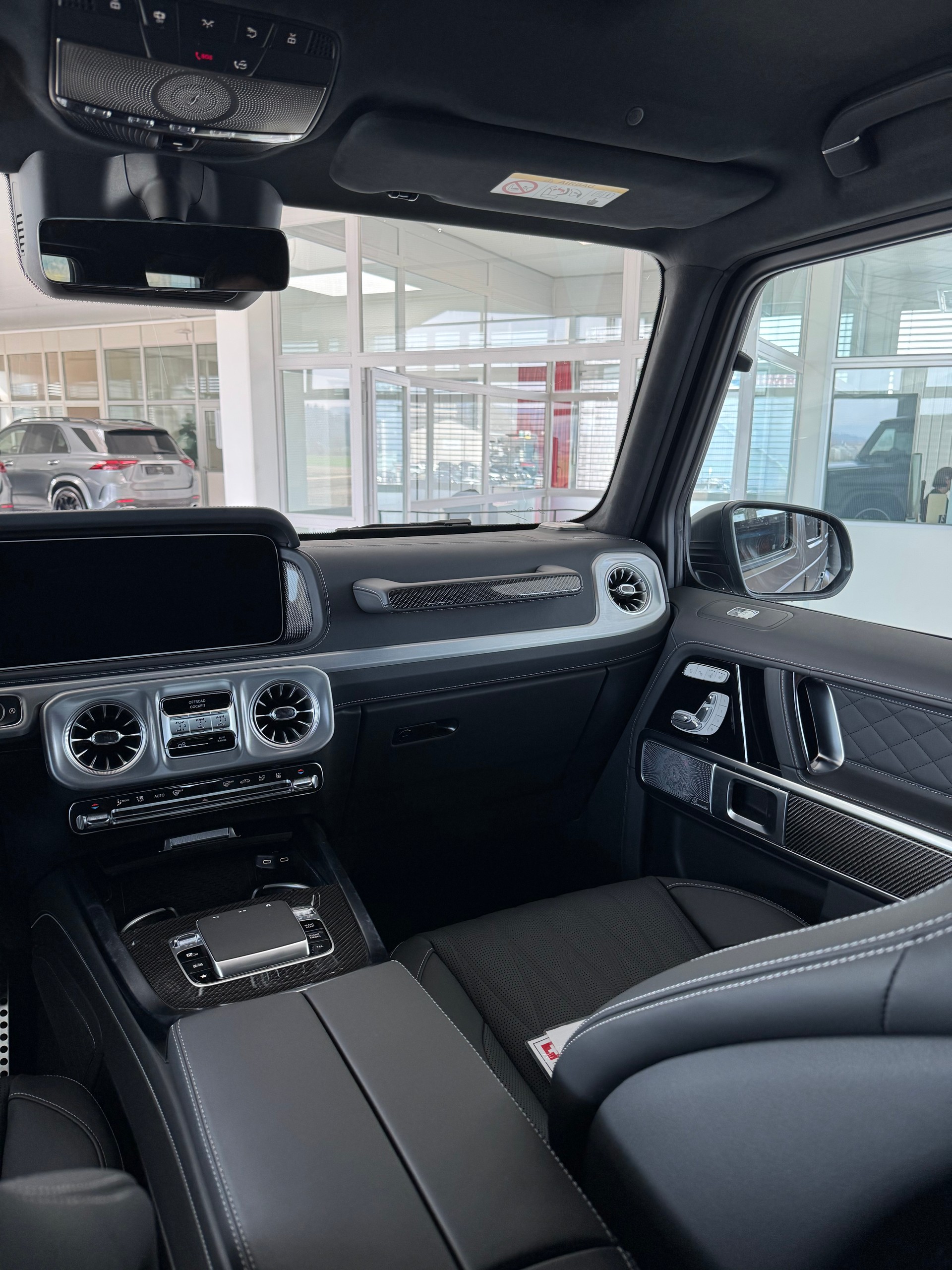 MERCEDES-BENZ G 63 AMG-image-9