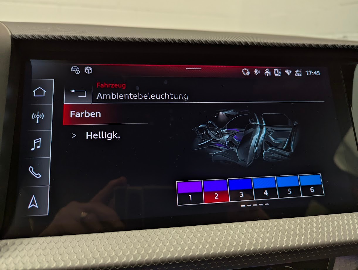 AUDI A1 Sportback 2.0 40 TFSI S Line S-Tronic*5J GAR S-LINE KOMPLETT VOLL-LED DÄMPFER NAVI+ ACC KEYLESS*-image-22