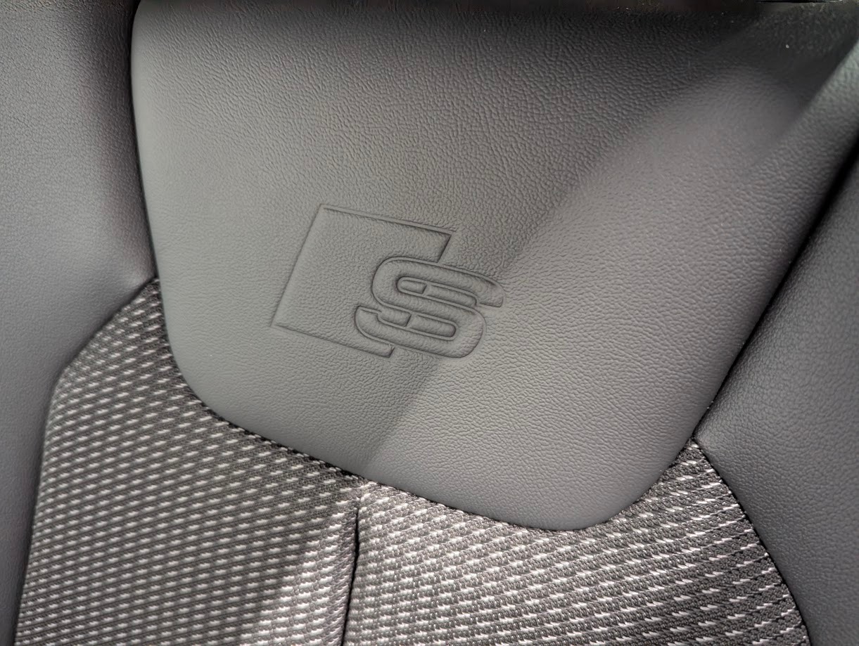 AUDI A1 Sportback 2.0 40 TFSI S Line S-Tronic*5J GAR S-LINE KOMPLETT VOLL-LED DÄMPFER NAVI+ ACC KEYLESS*-image-6