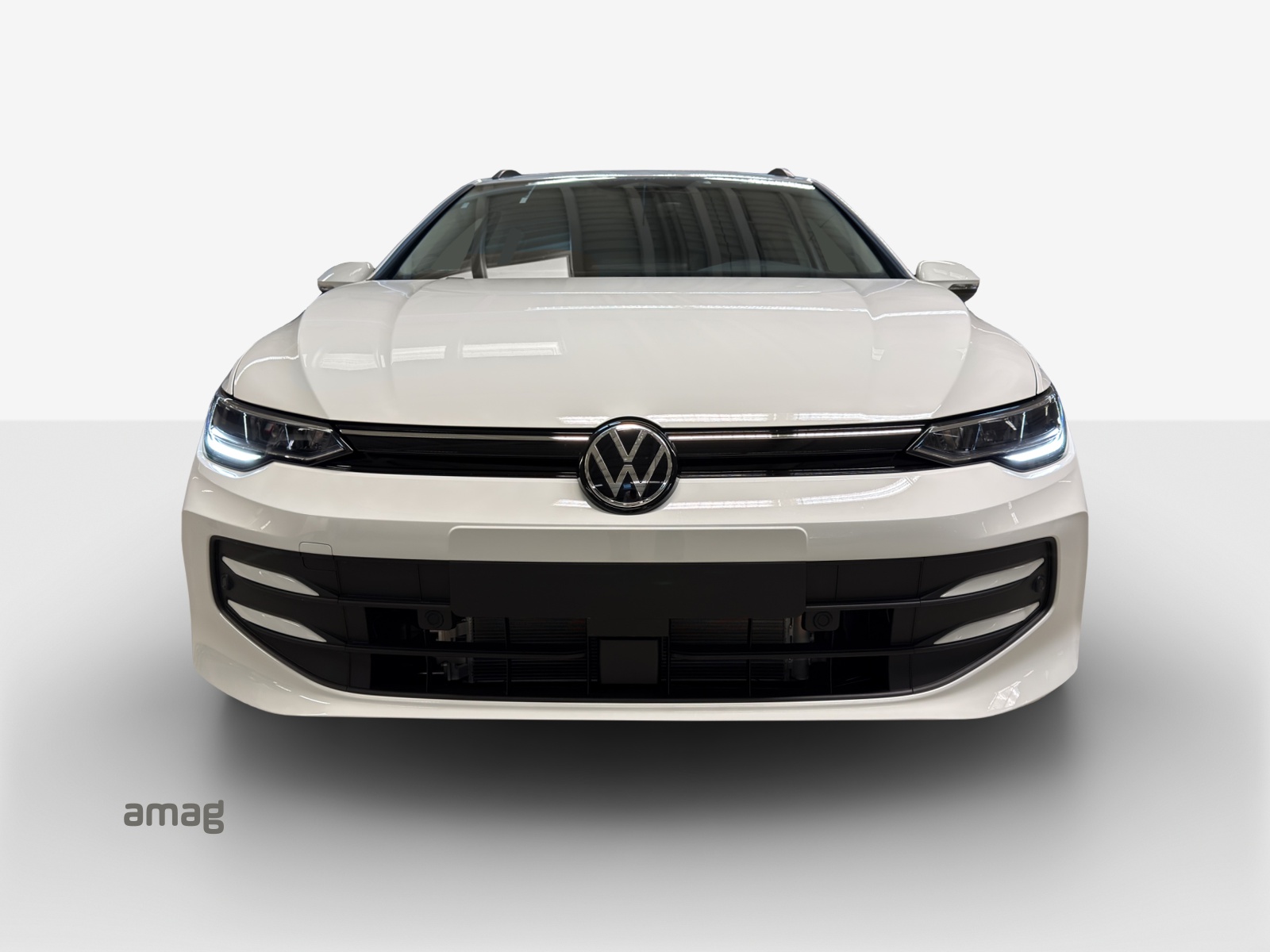 VW Golf Variant 1.5 eTSI mHEV Life-image-6