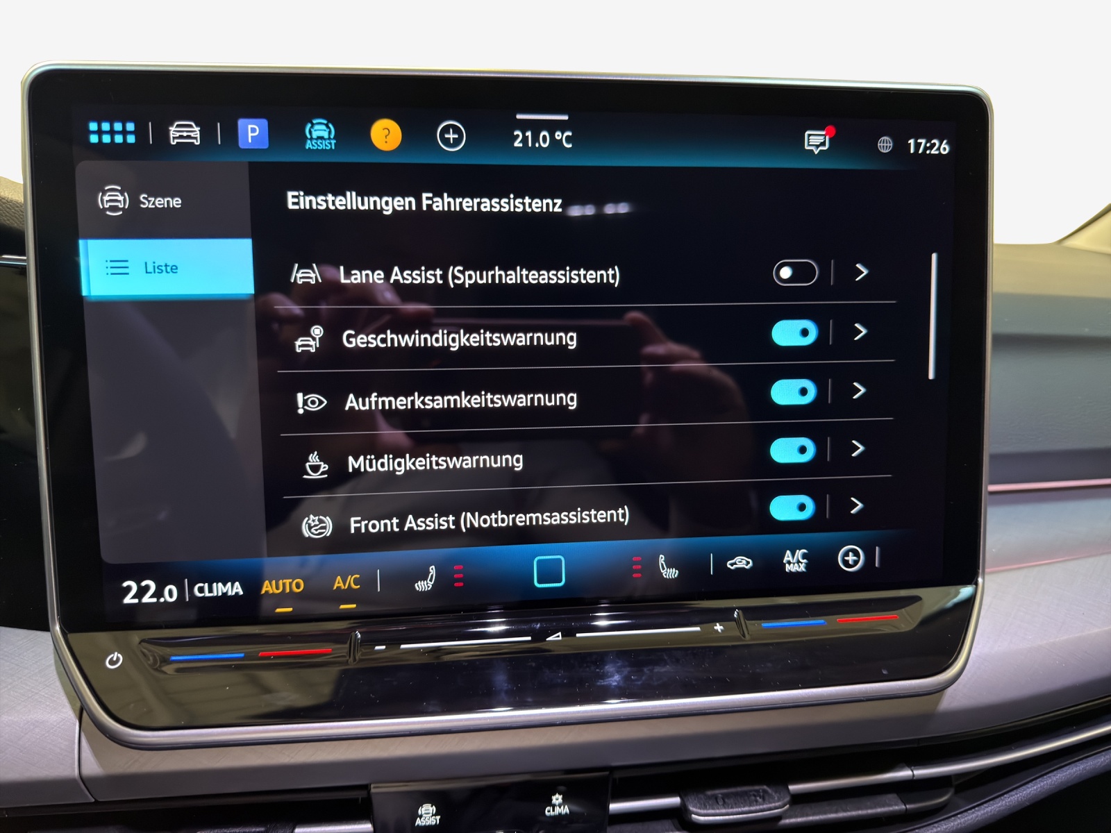 VW Golf Variant 1.5 eTSI mHEV Life-image-15