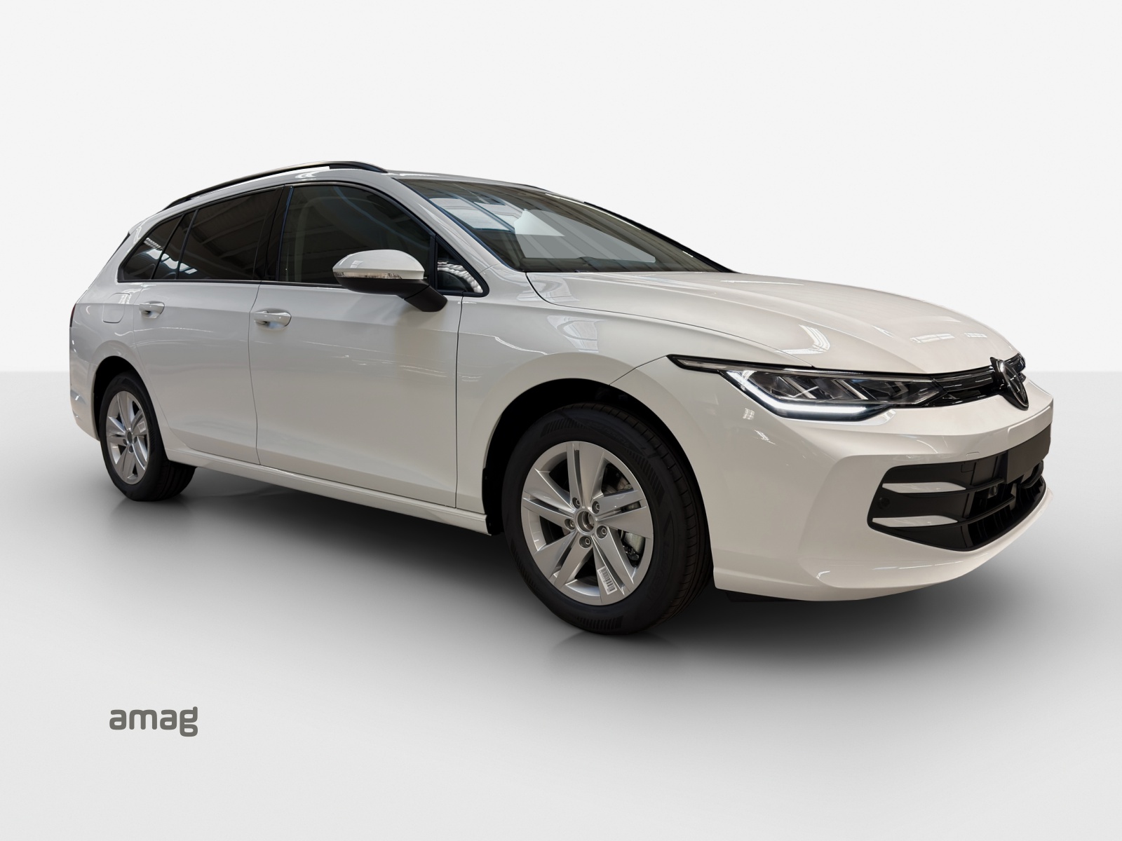 VW Golf Variant 1.5 eTSI mHEV Life-image-5