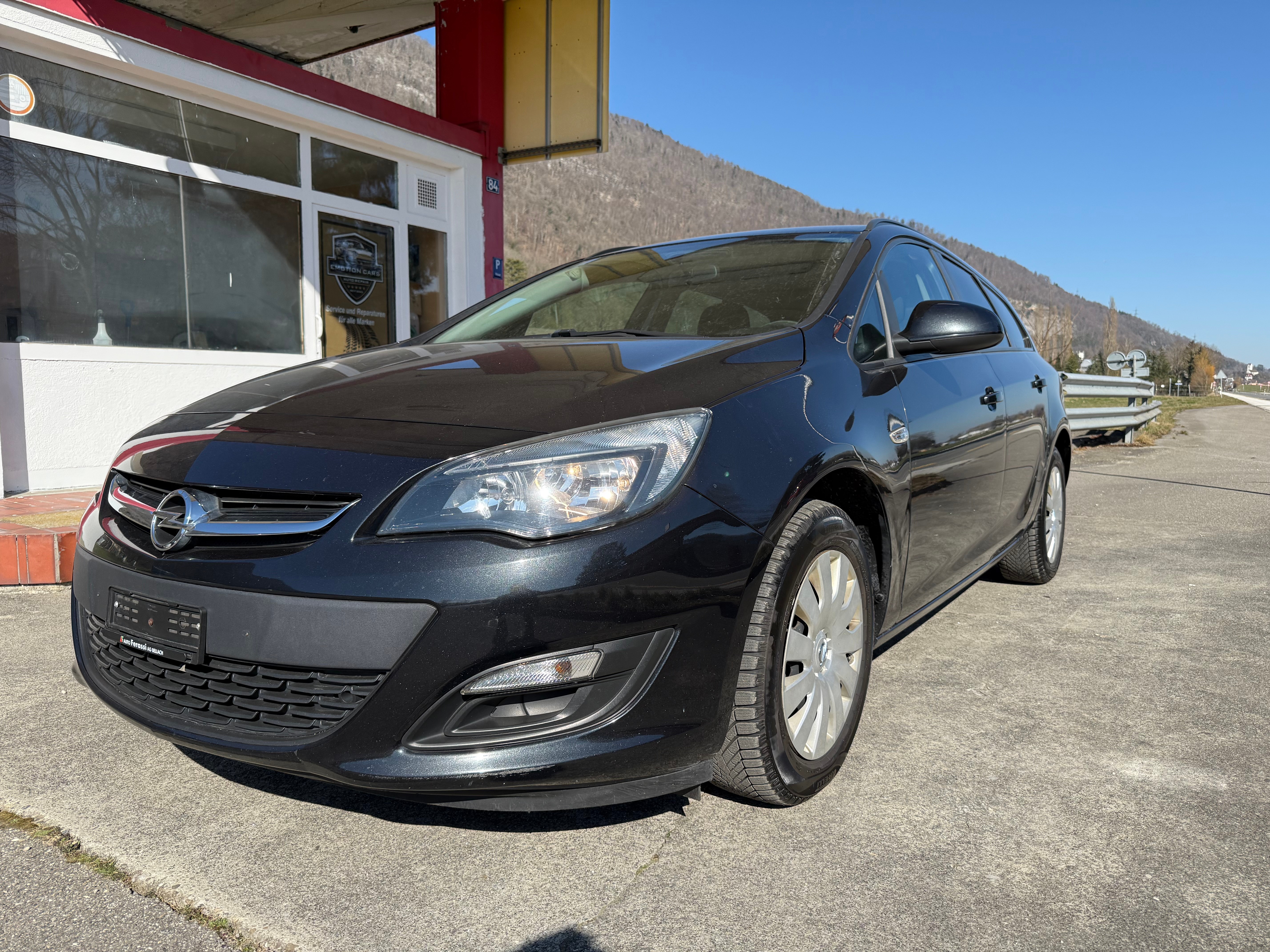 Car photo